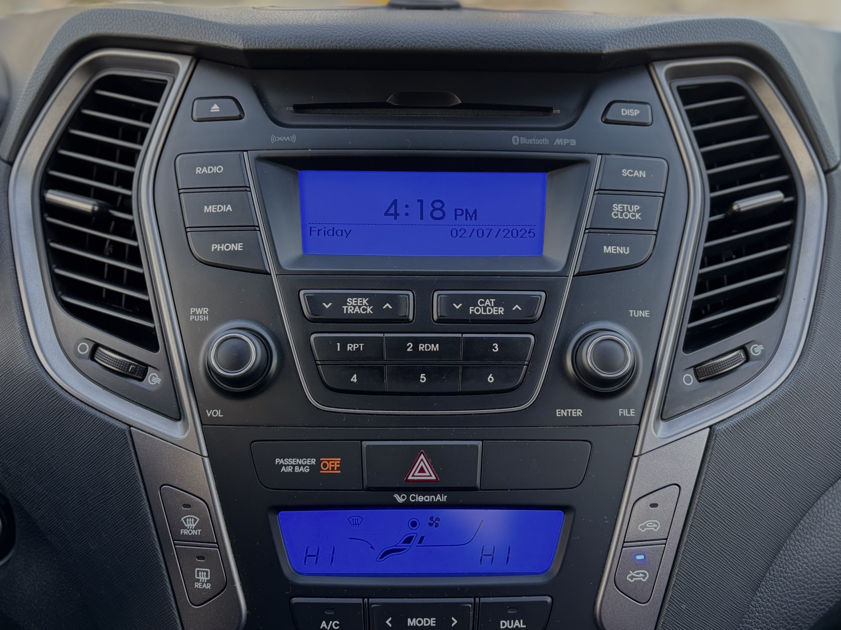 /canwestautoinc/2013-Hyundai-SantaFe-047260646952699714.jpg