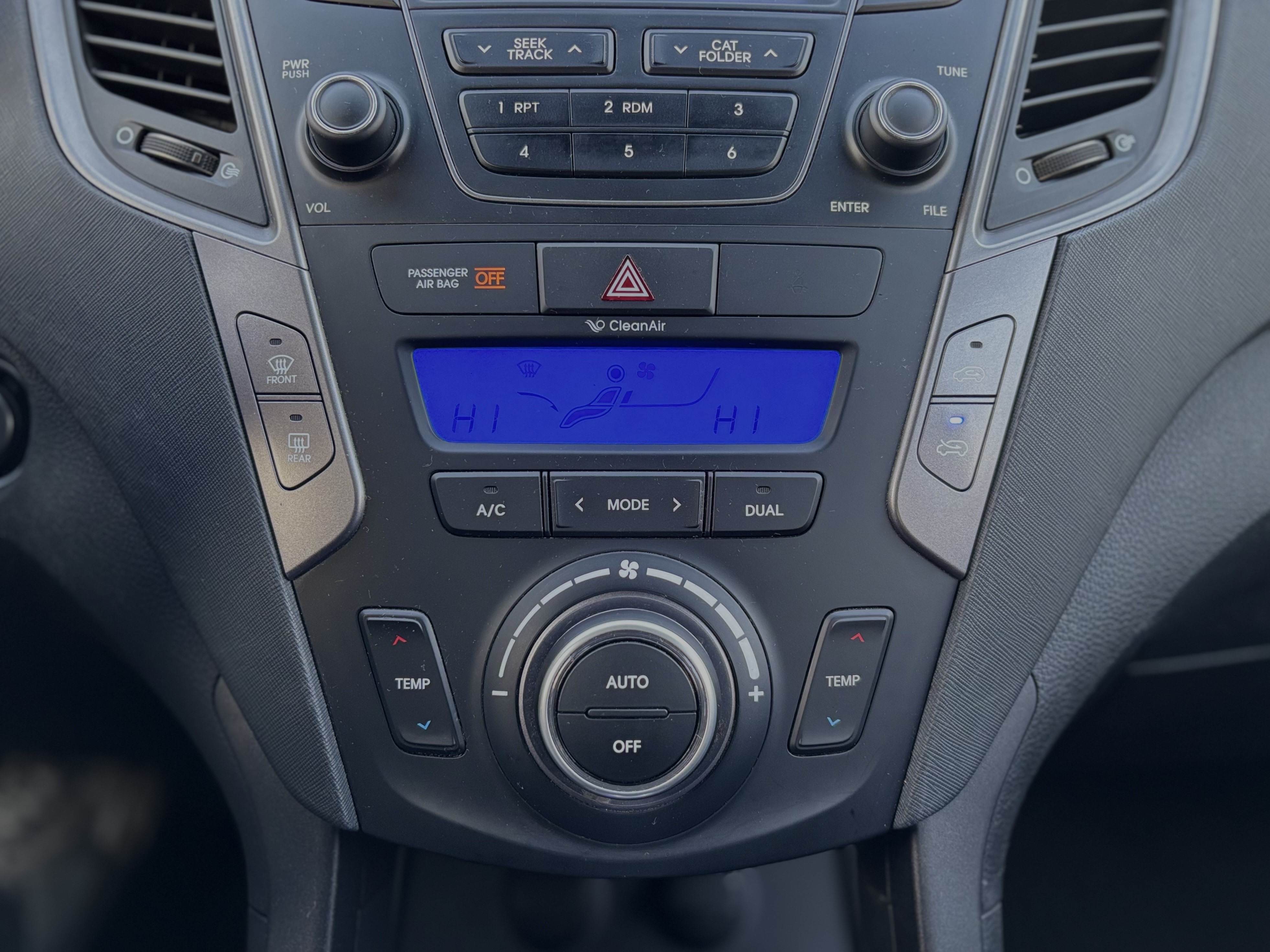 /canwestautoinc/2013-Hyundai-SantaFe-6628654833835574.jpg