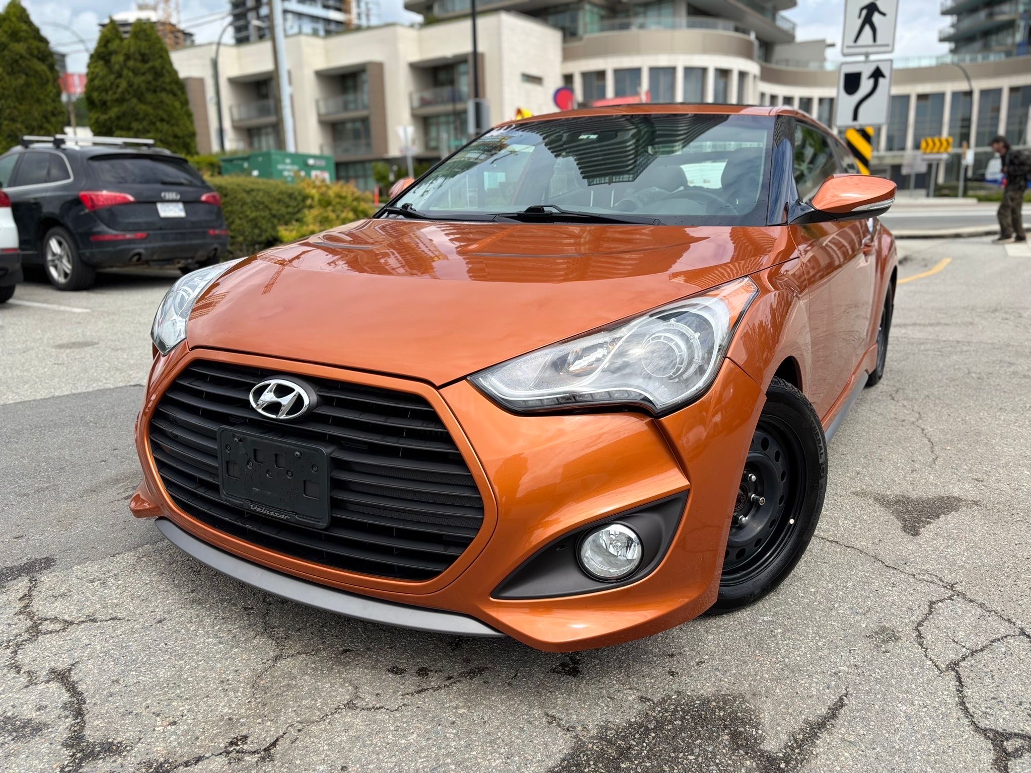 /canwestautoinc/2013-Hyundai-Veloster-081610368202508.jpg