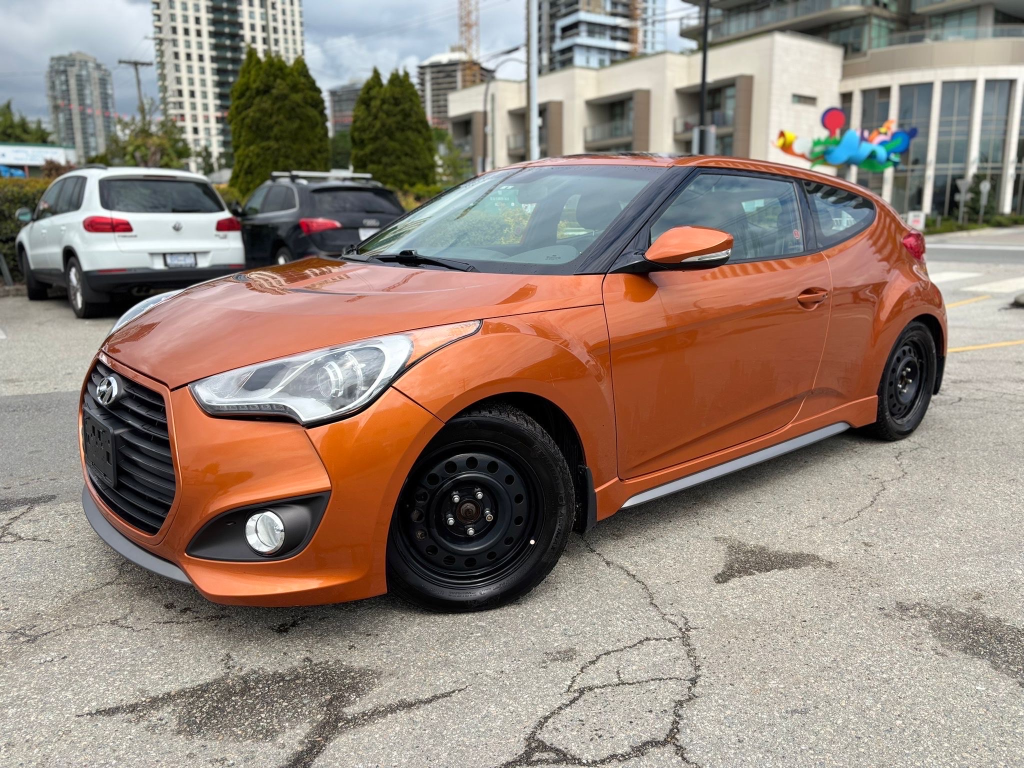 /canwestautoinc/2013-Hyundai-Veloster-2786275927142914.jpg