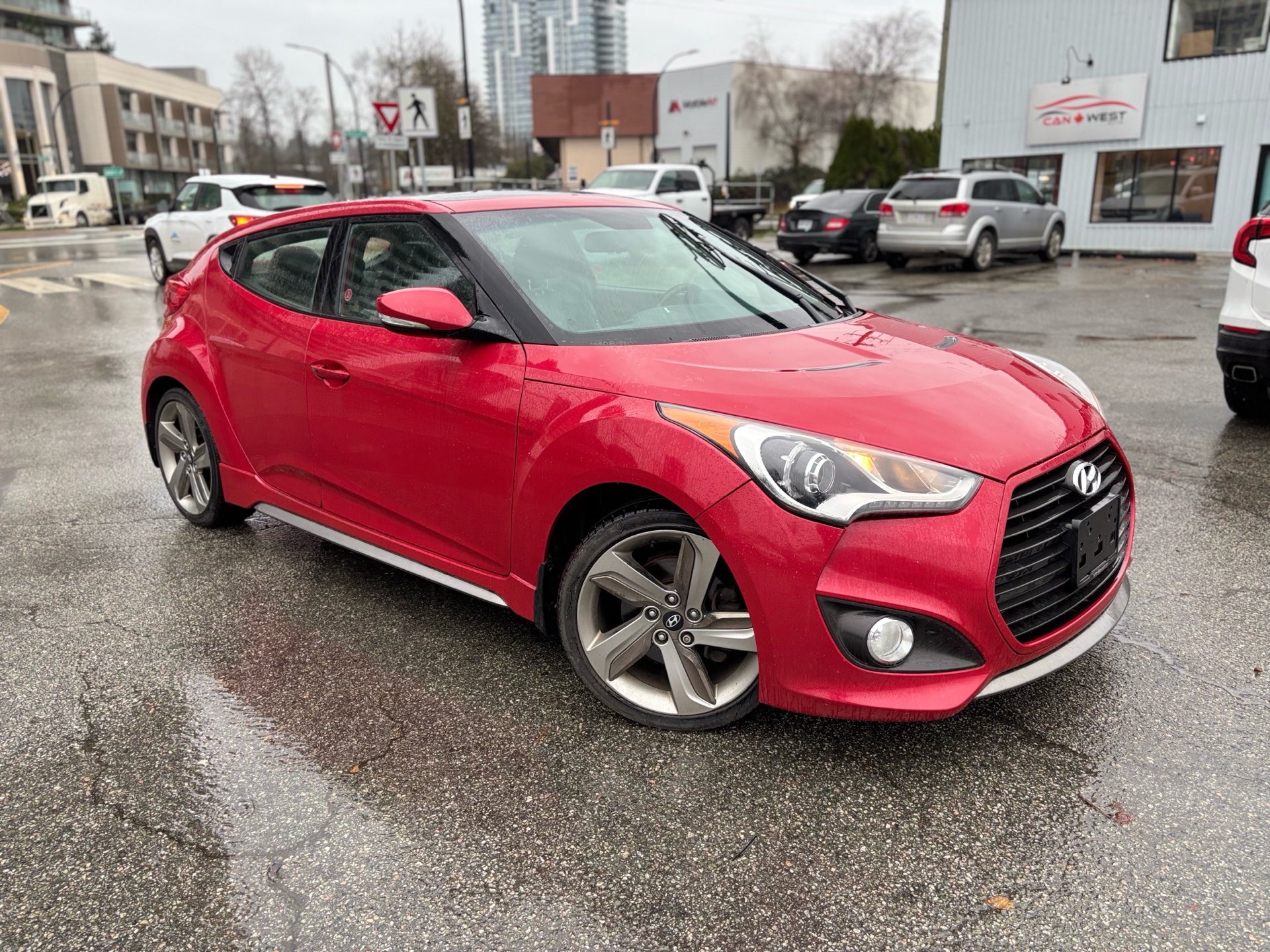 /canwestautoinc/2013-Hyundai-Veloster-7471846977908019.jpg
