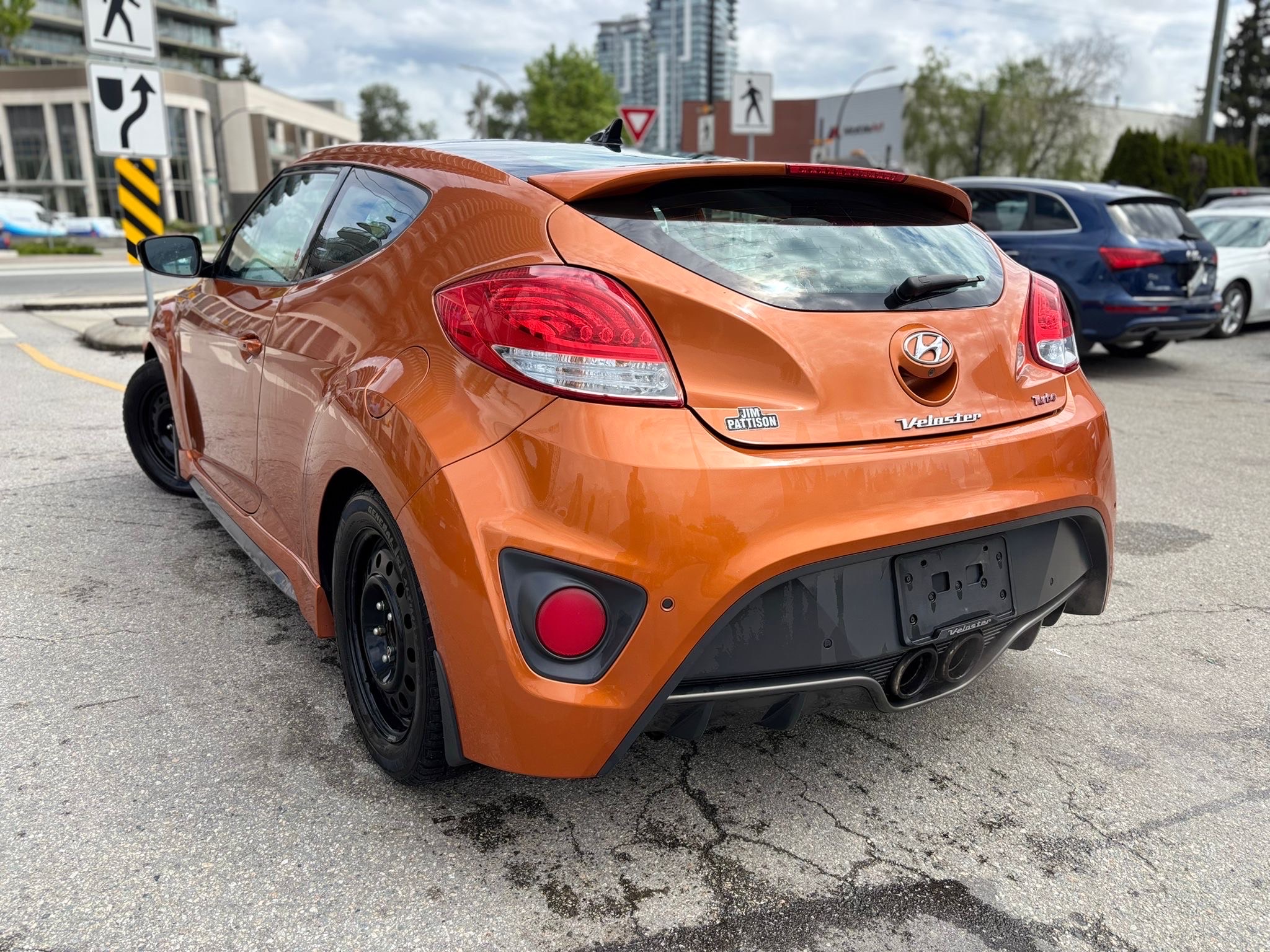 /canwestautoinc/2013-Hyundai-Veloster-8159286483894883.jpg