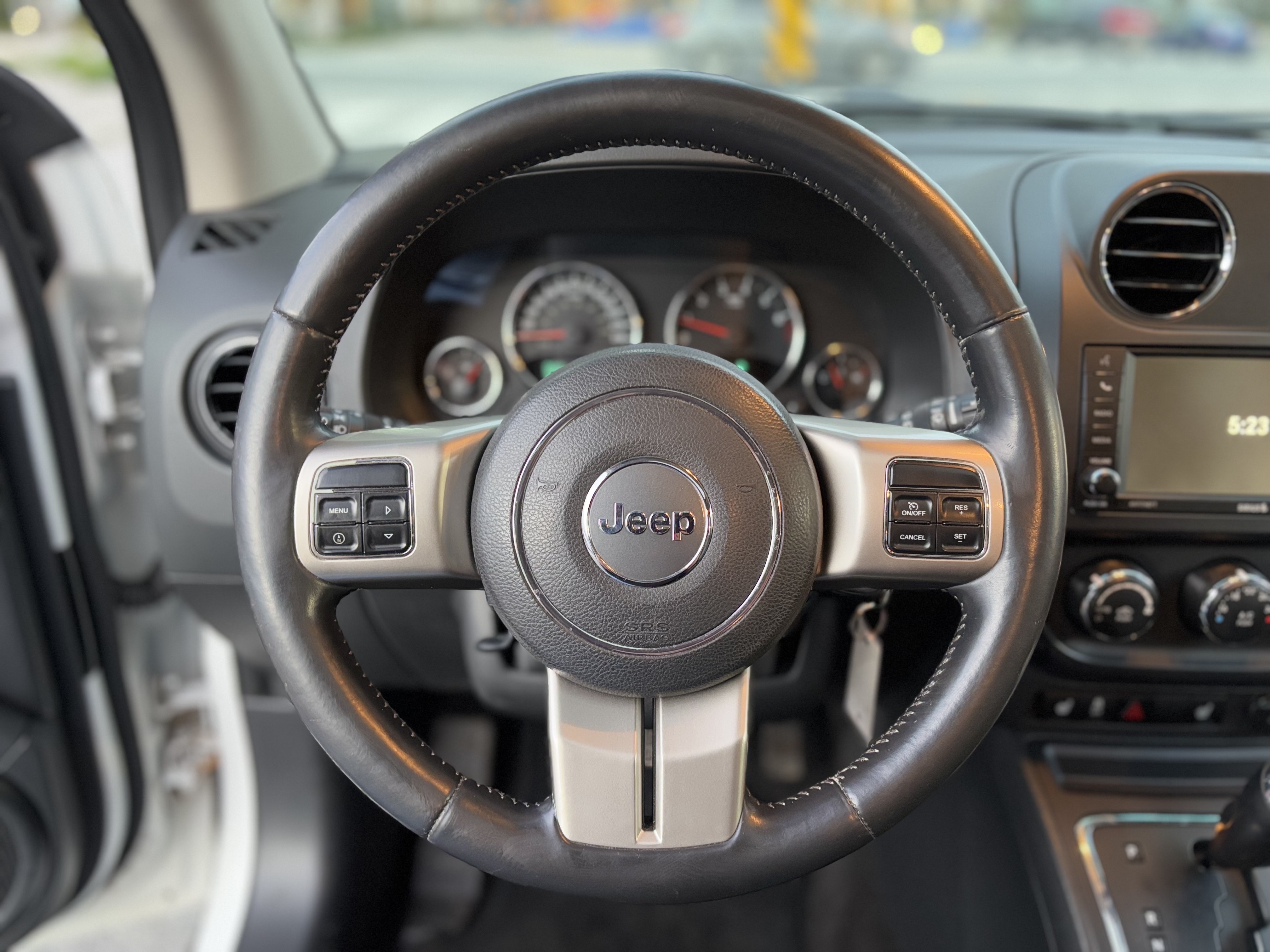 /canwestautoinc/2013-Jeep-Compass-01316360447273679.jpg