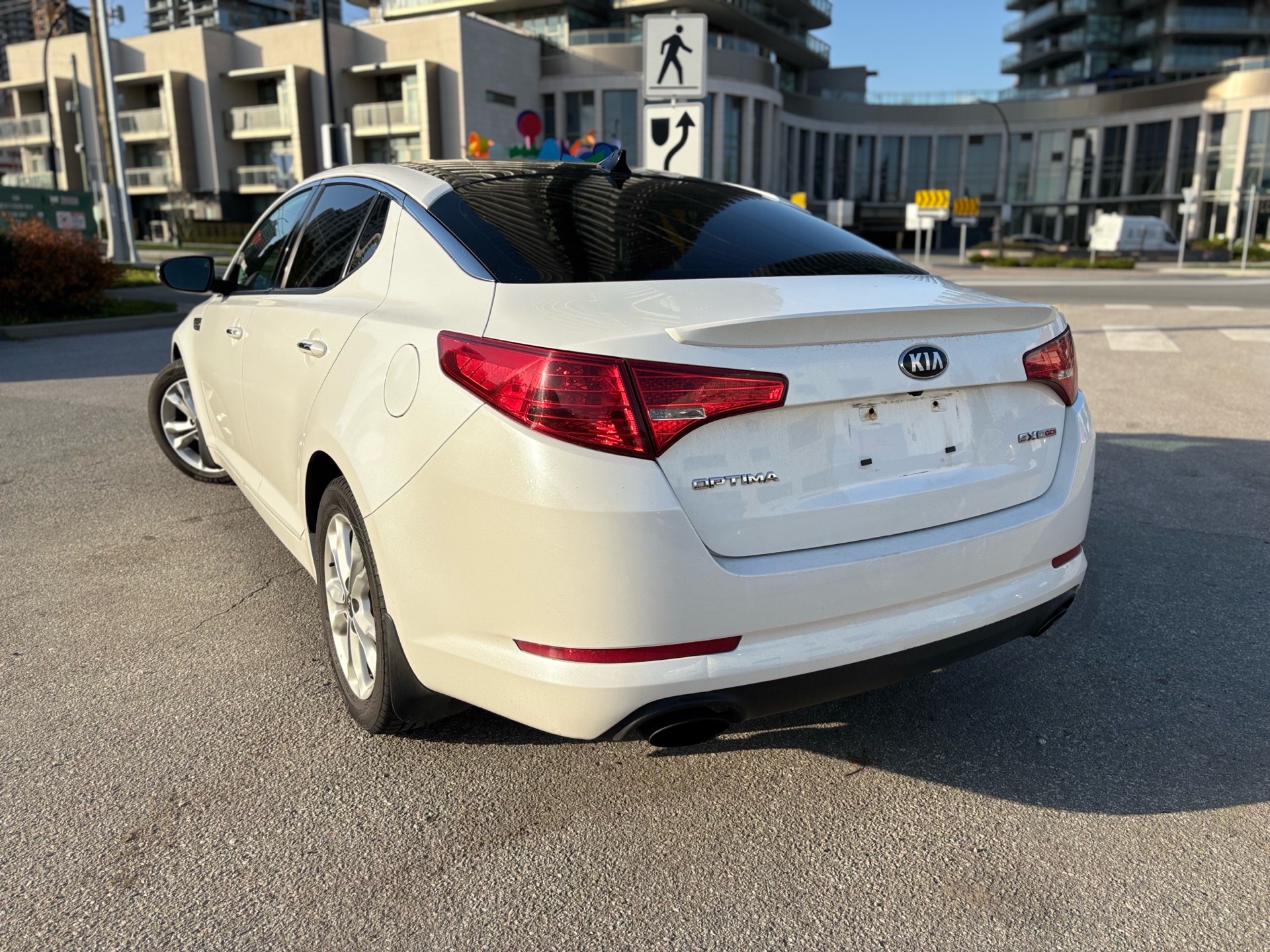 /canwestautoinc/2013-Kia-Optima-17206289016707443.jpg