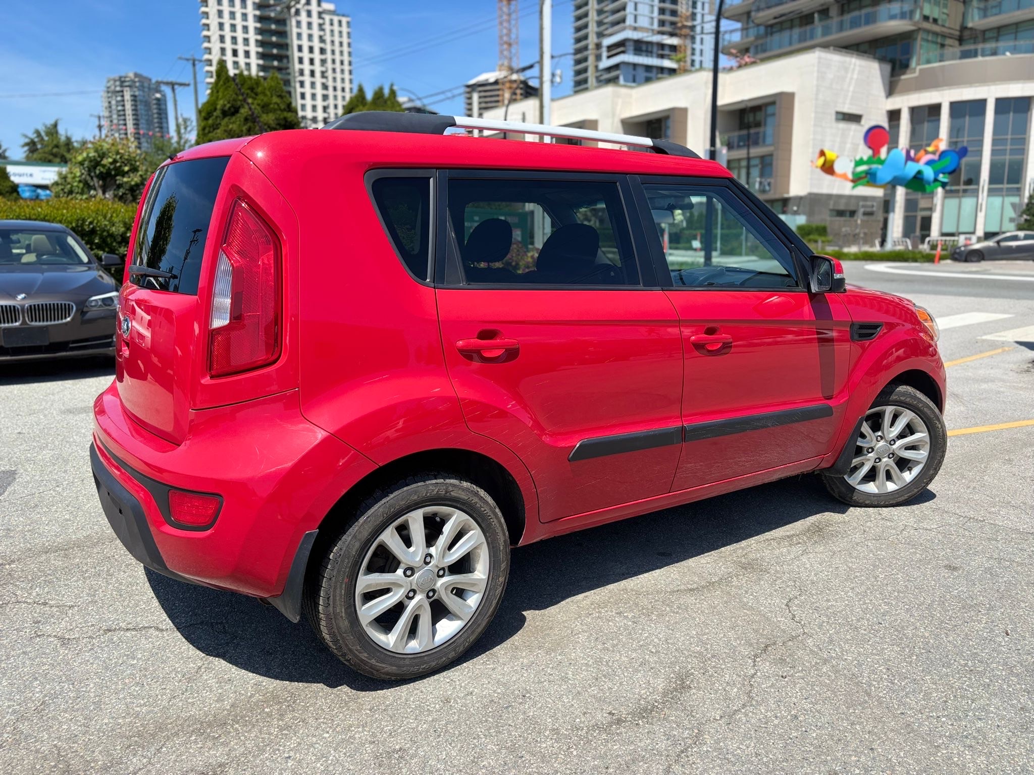/canwestautoinc/2013-Kia-Soul-021947716369953962.jpg