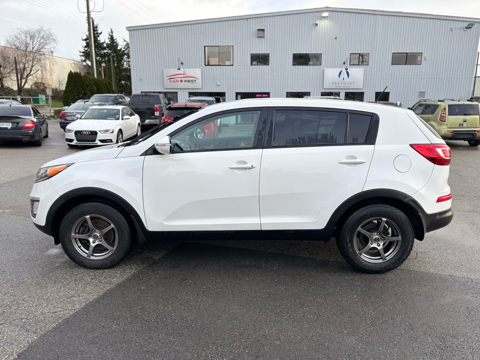 /canwestautoinc/2013-Kia-Sportage-5854094223567345.jpg