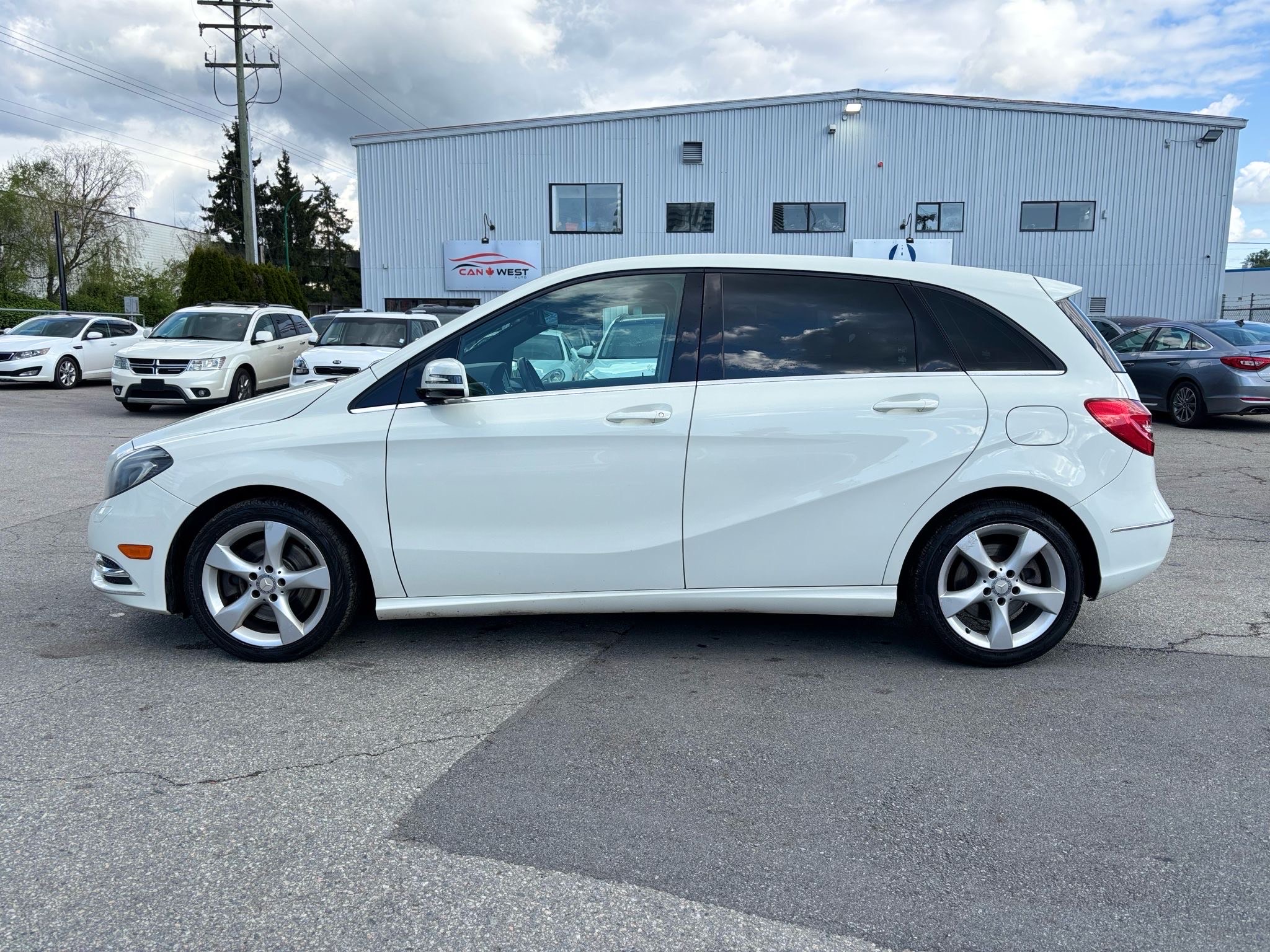 /canwestautoinc/2013-Mercedes-Benz-B-Class-400000172059948.jpg