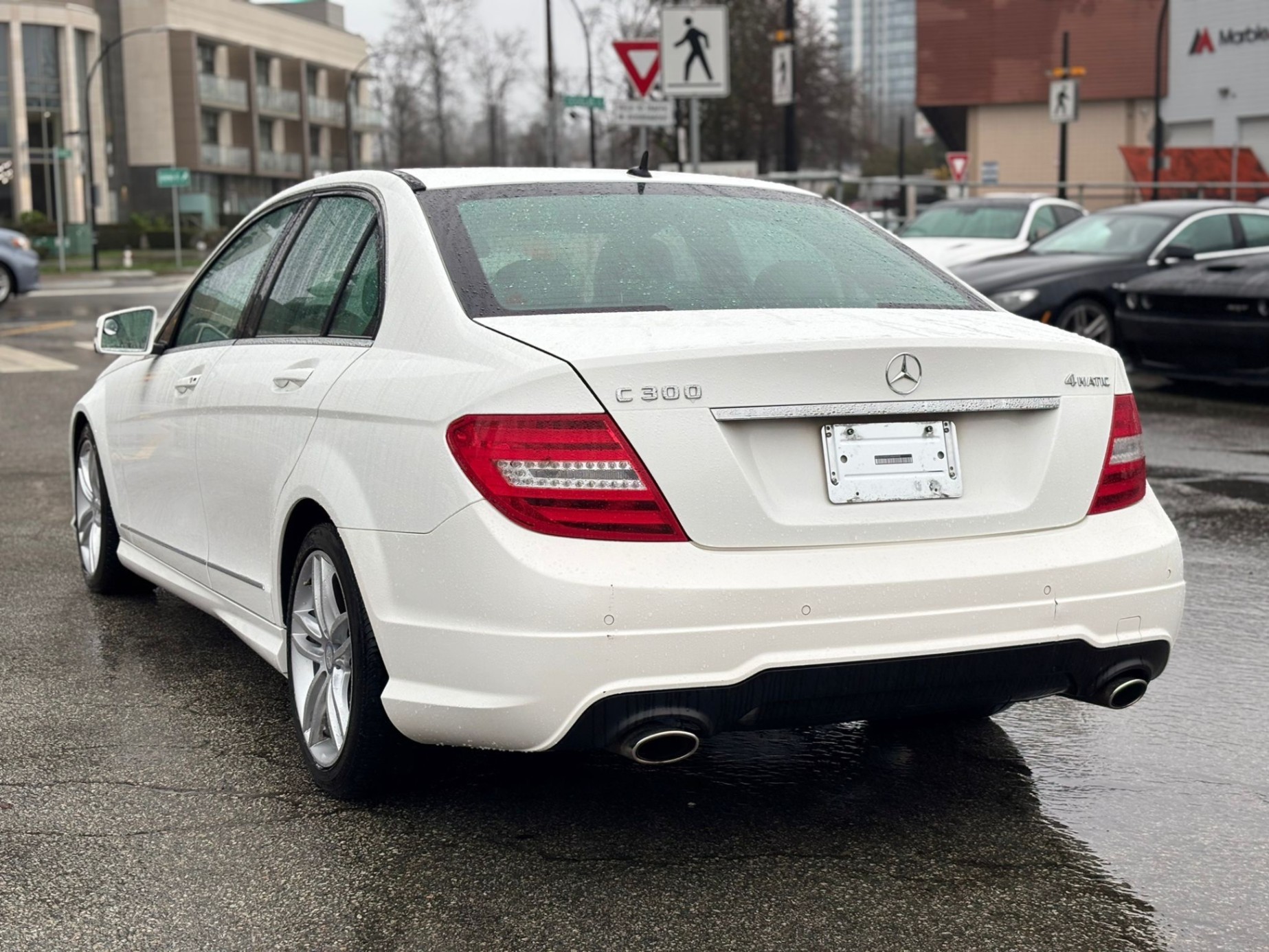 /canwestautoinc/2013-Mercedes-Benz-C-Class-27367724258751247.jpg