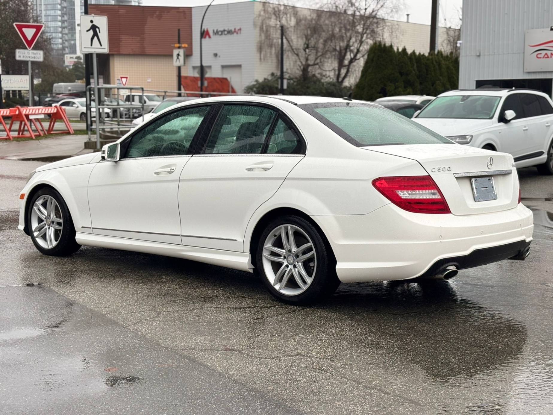/canwestautoinc/2013-Mercedes-Benz-C-Class-8318011766868307.jpg