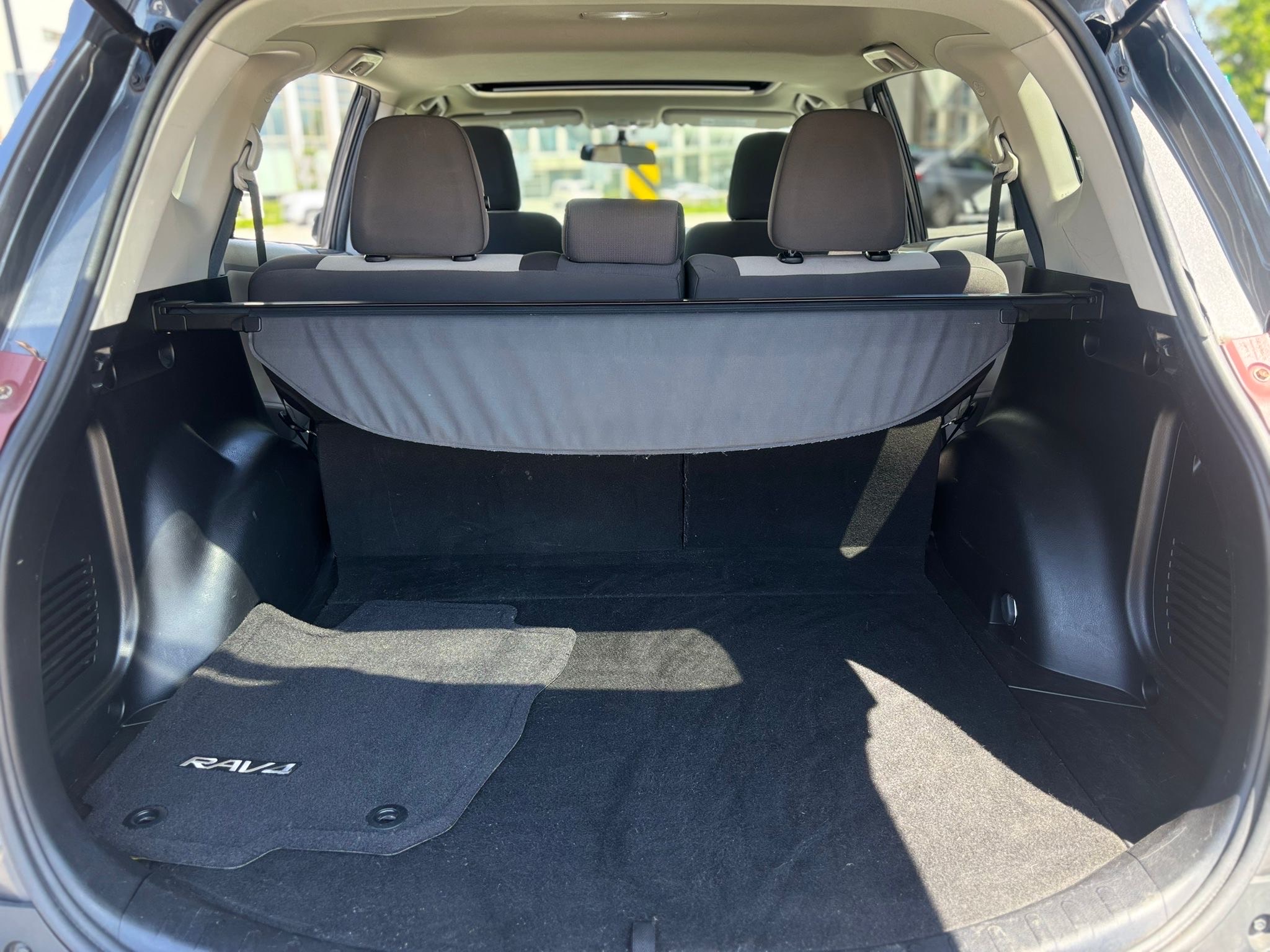 /canwestautoinc/2013-Toyota-RAV4-13893881999278102.jpg