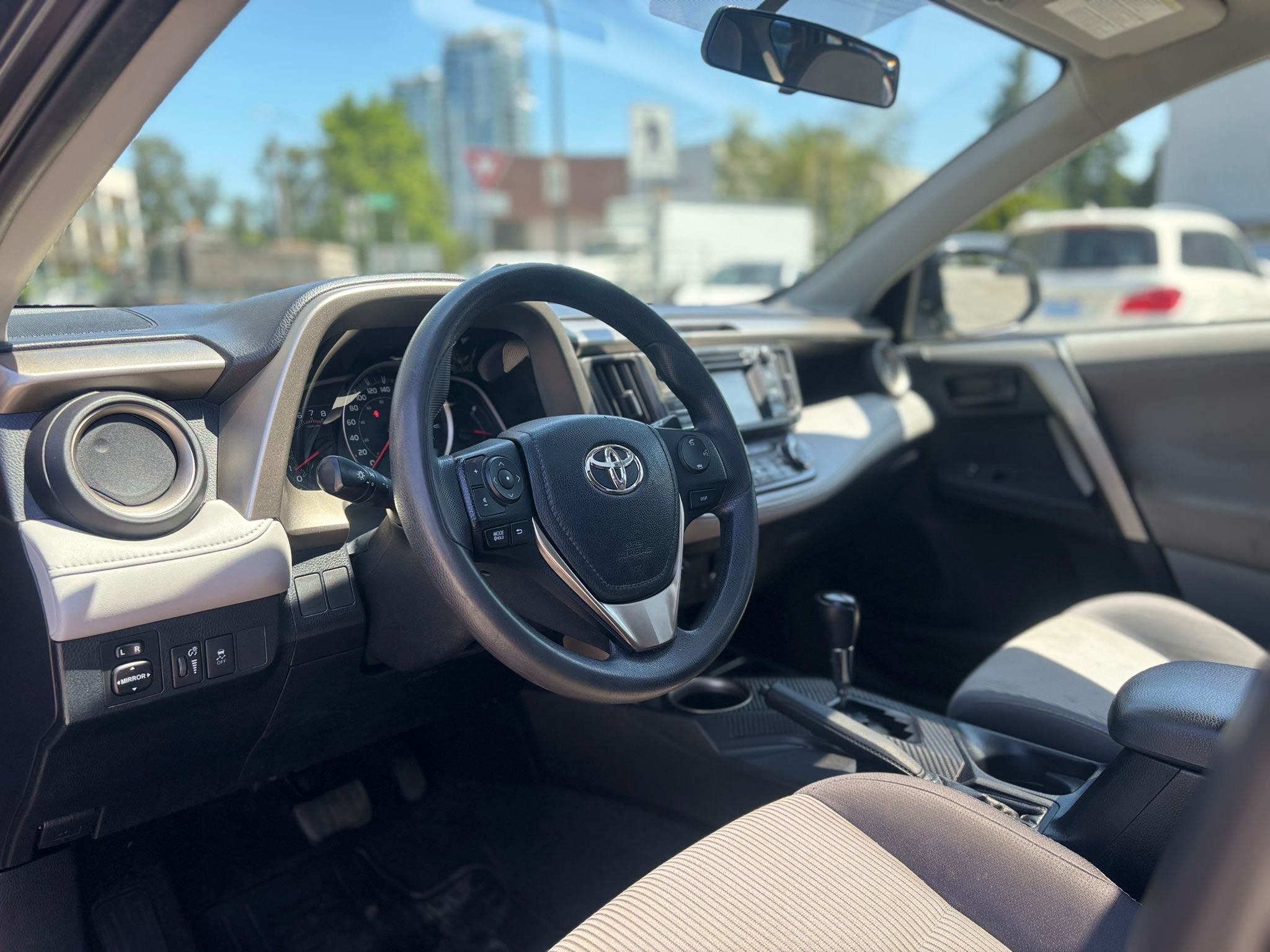/canwestautoinc/2013-Toyota-RAV4-4053714129077226.jpg
