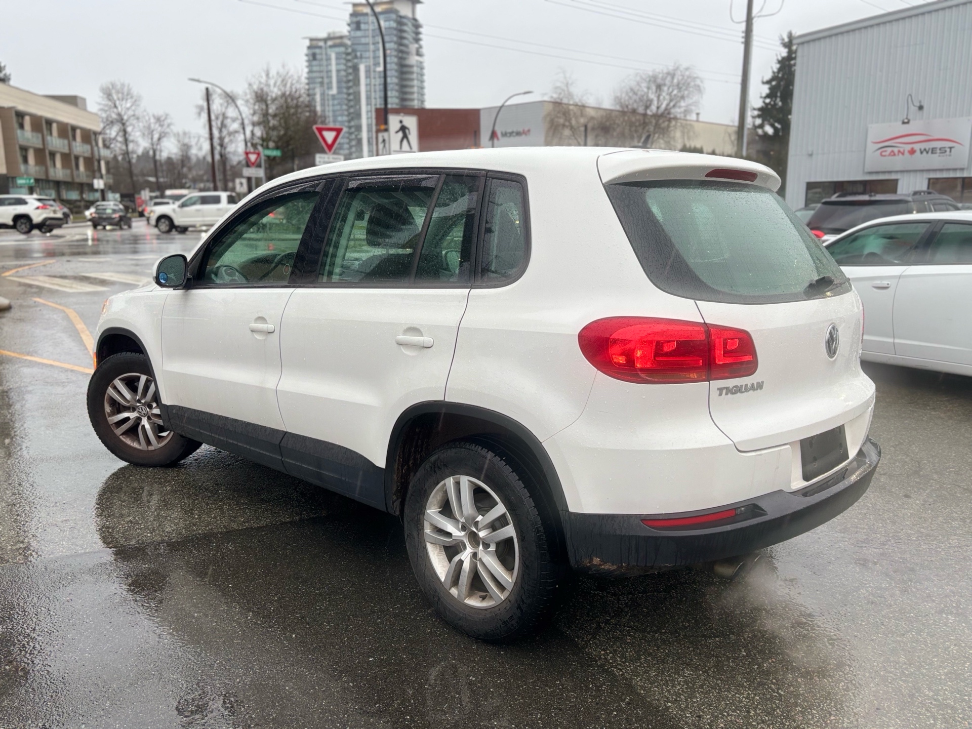 /canwestautoinc/2013-Volkswagen-Tiguan-7338446835838719.jpg