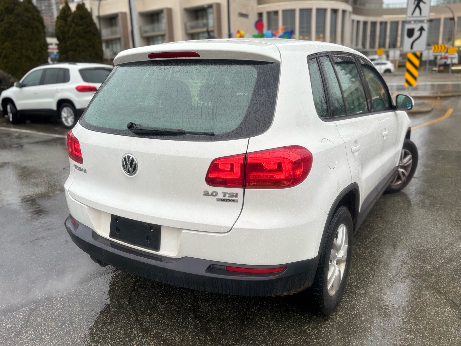 /canwestautoinc/2013-Volkswagen-Tiguan-9902092928046788.jpg