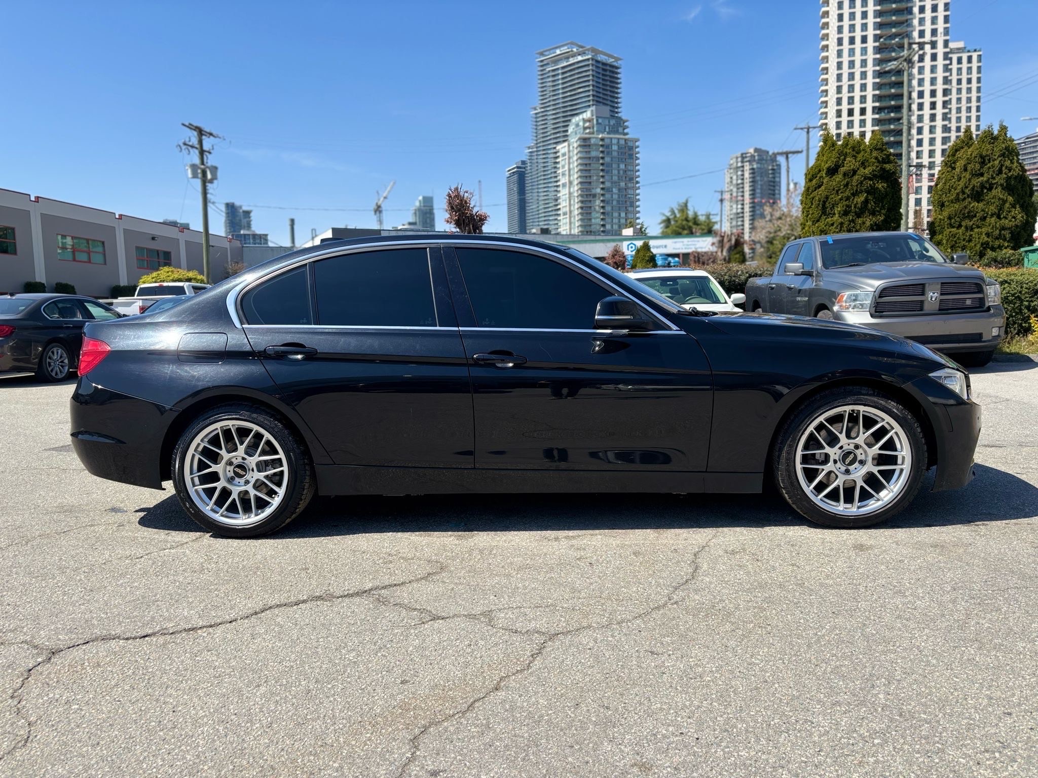/canwestautoinc/2014-BMW-3Series-73760631610324.jpg