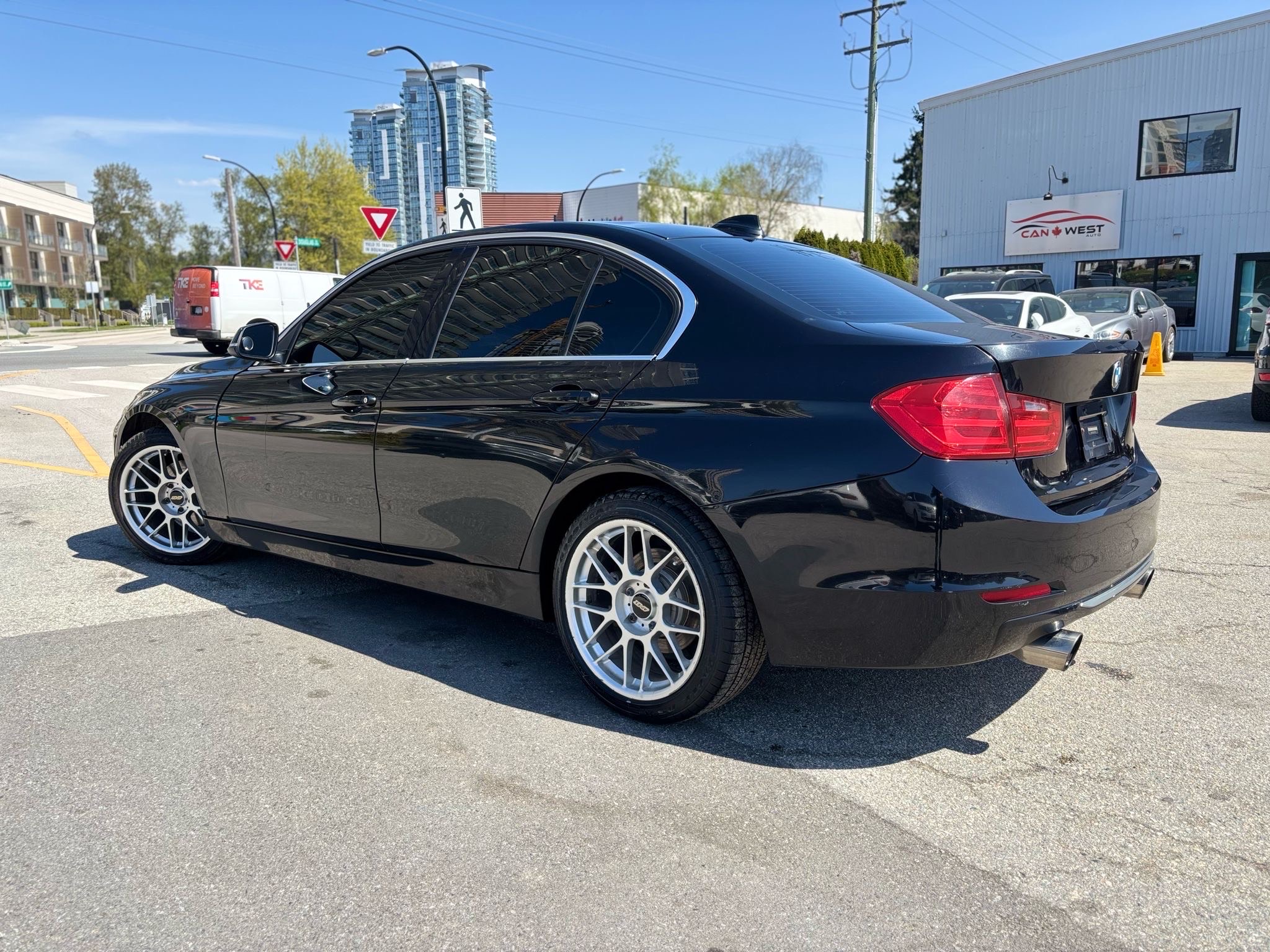 /canwestautoinc/2014-BMW-3Series-7451296079943193.jpg