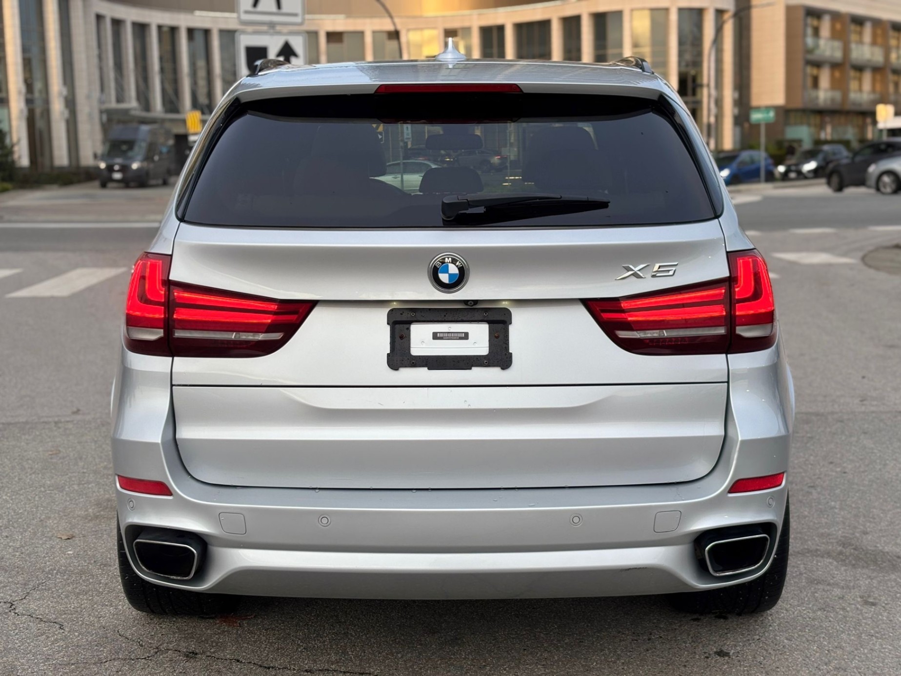 /canwestautoinc/2014-BMW-X5-16092889631800134.jpg