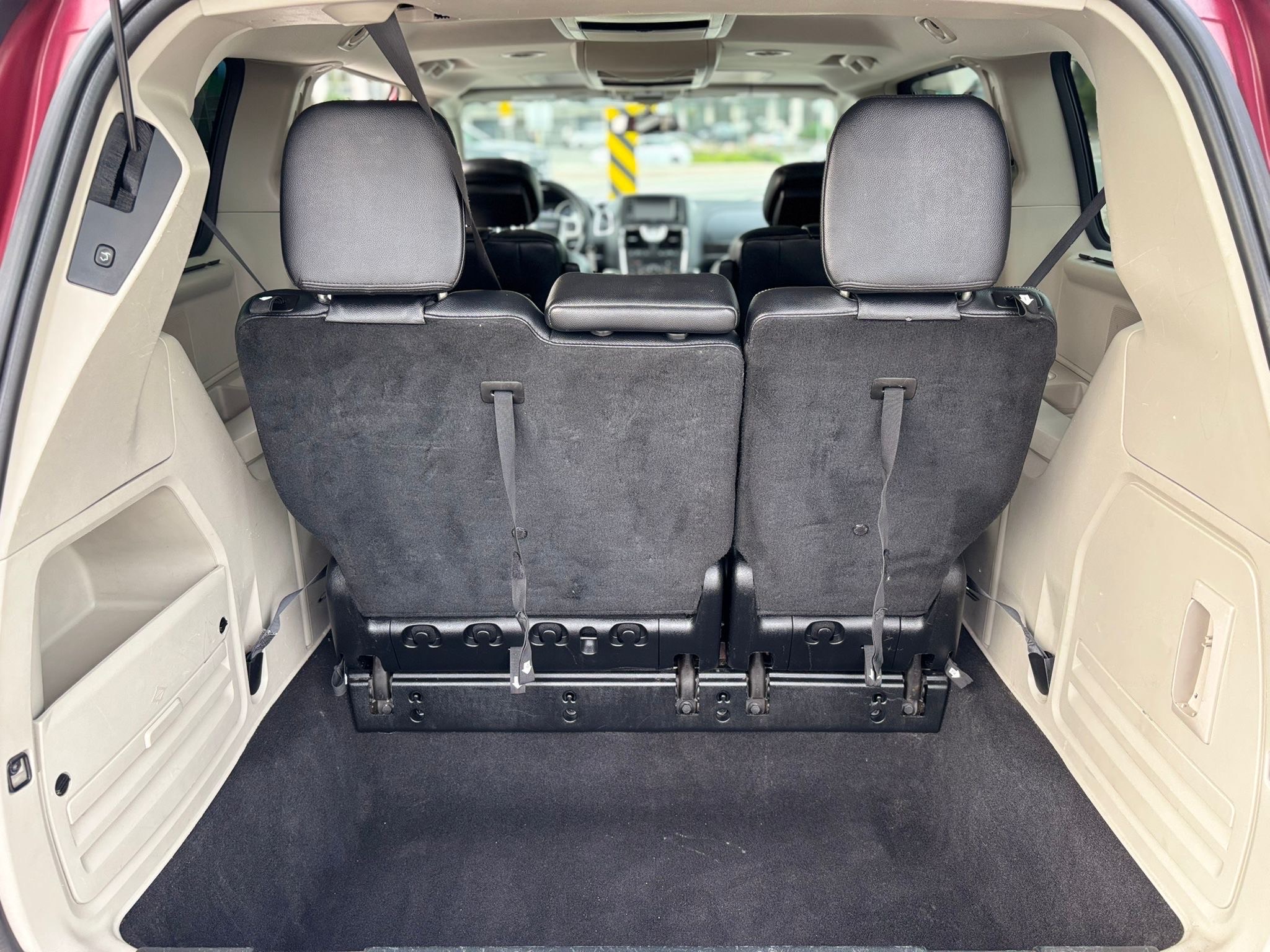/canwestautoinc/2014-Chrysler-Town&-10975869862798104.jpg