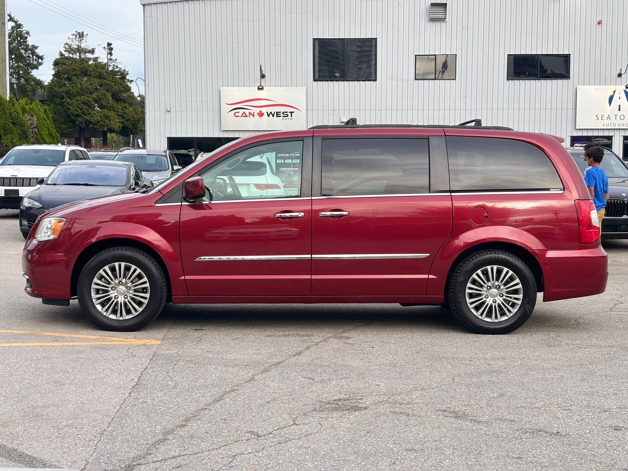 /canwestautoinc/2014-Chrysler-Town&-13268519995011685.jpg