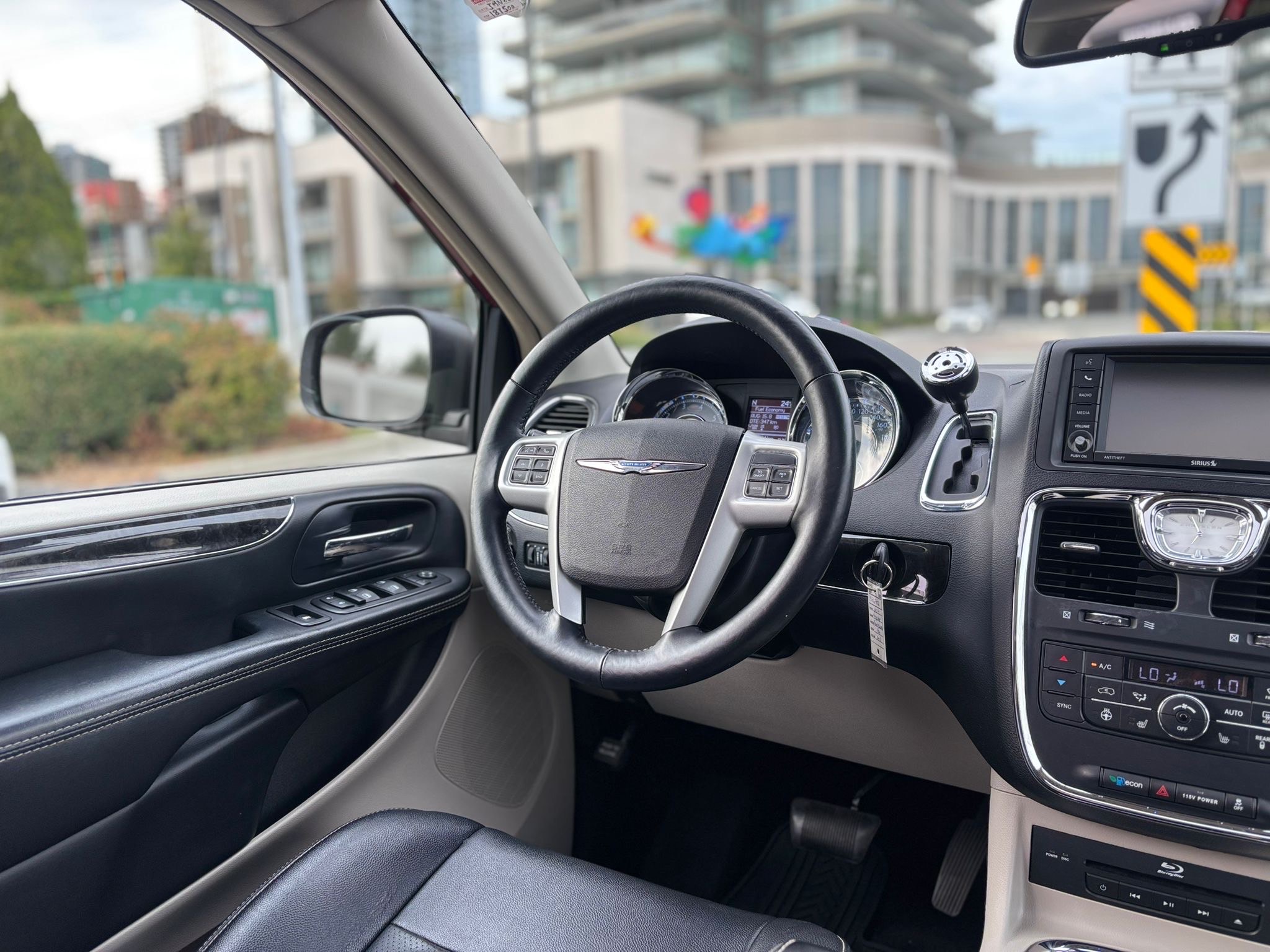 /canwestautoinc/2014-Chrysler-Town&-7084242774855569.jpg