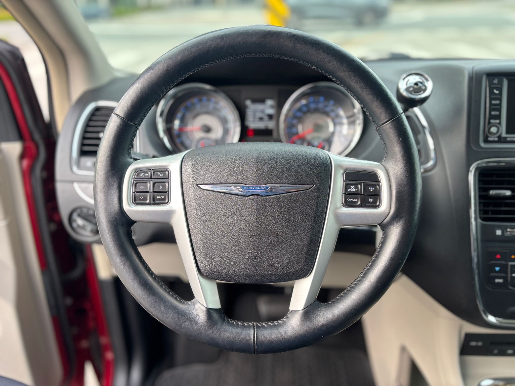/canwestautoinc/2014-Chrysler-Town&-835752100074552.jpg