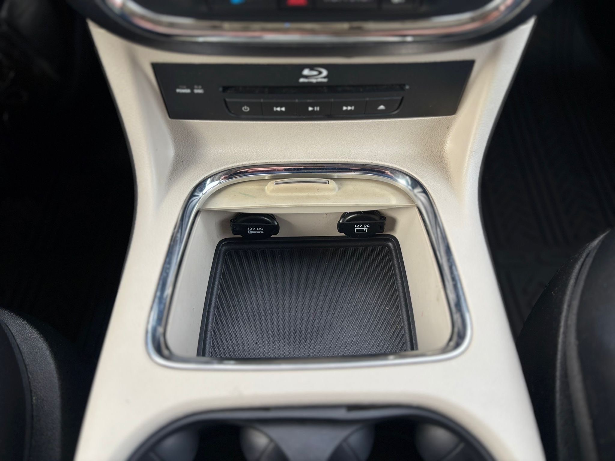 /canwestautoinc/2014-Chrysler-Town&-8570571285858006.jpg