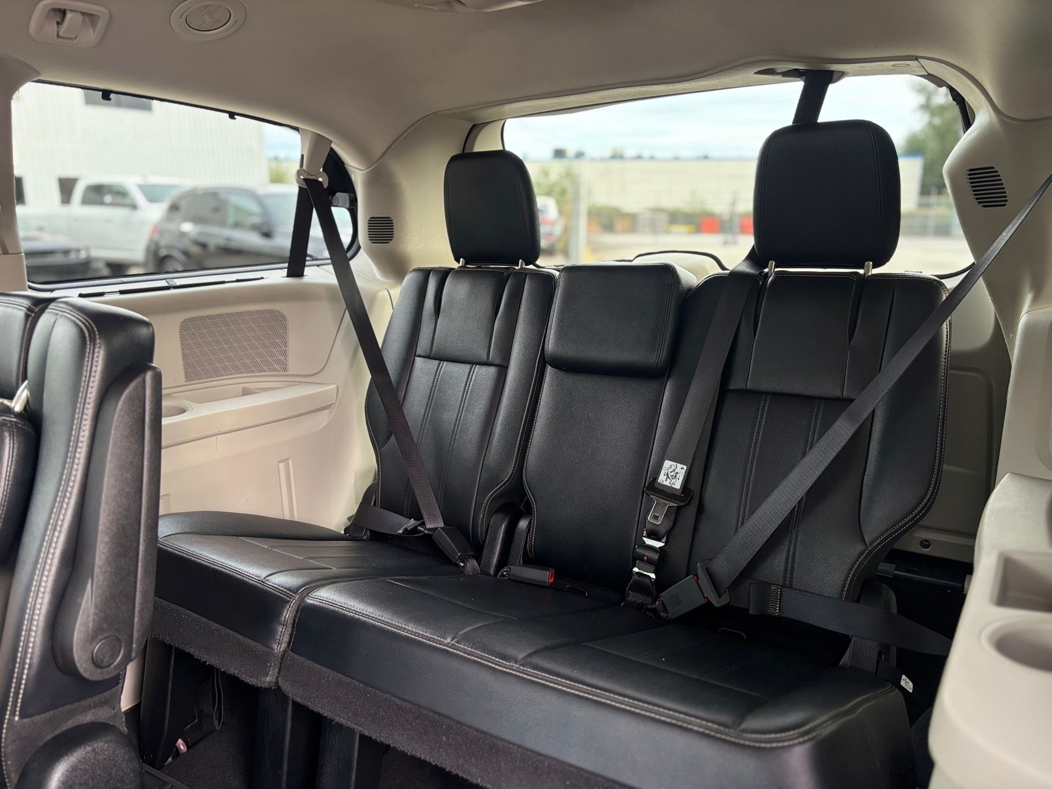 /canwestautoinc/2014-Chrysler-Town&-8876788448961055.jpg