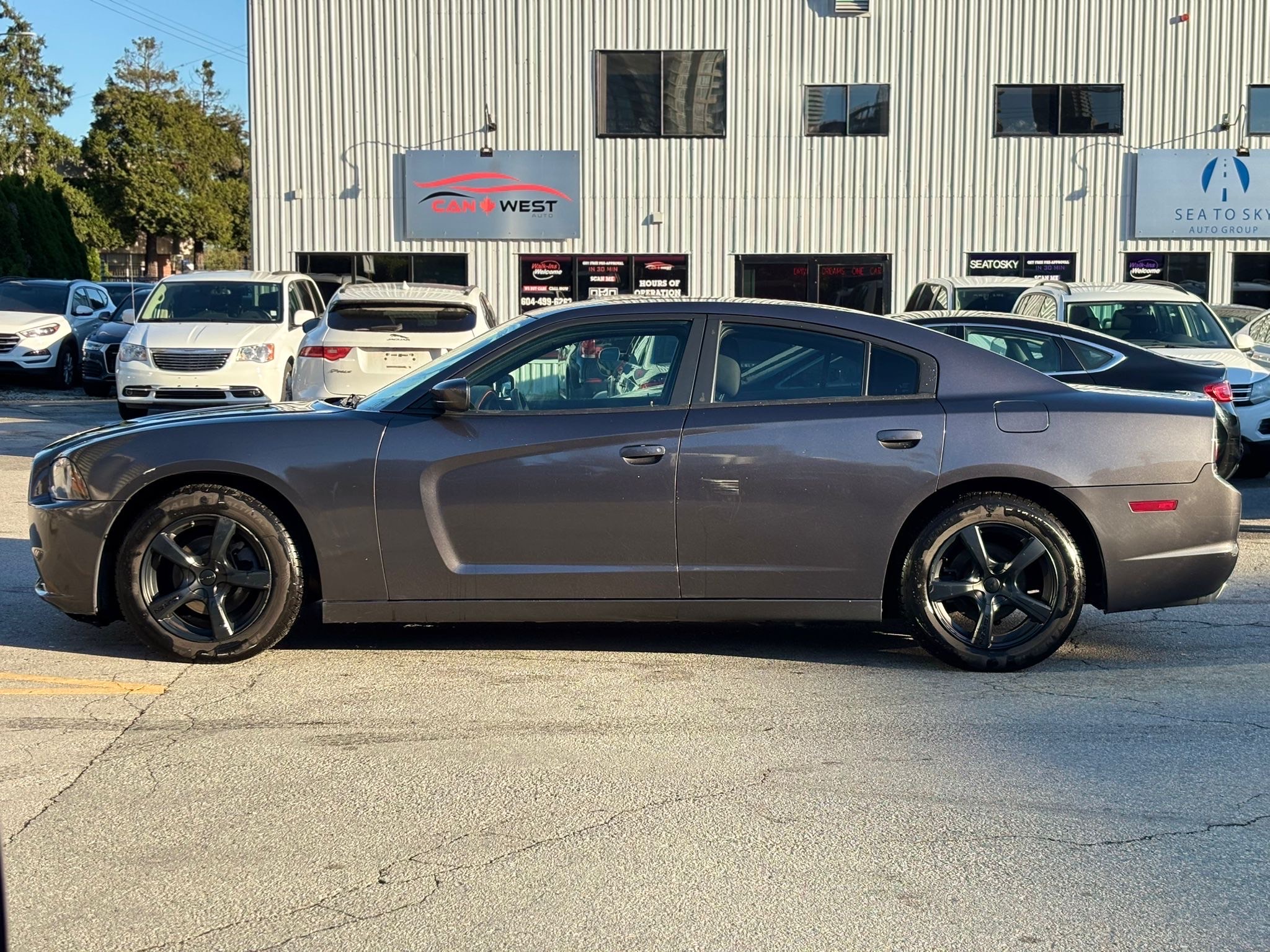 /canwestautoinc/2014-Dodge-Charger-13858384067350116.jpg