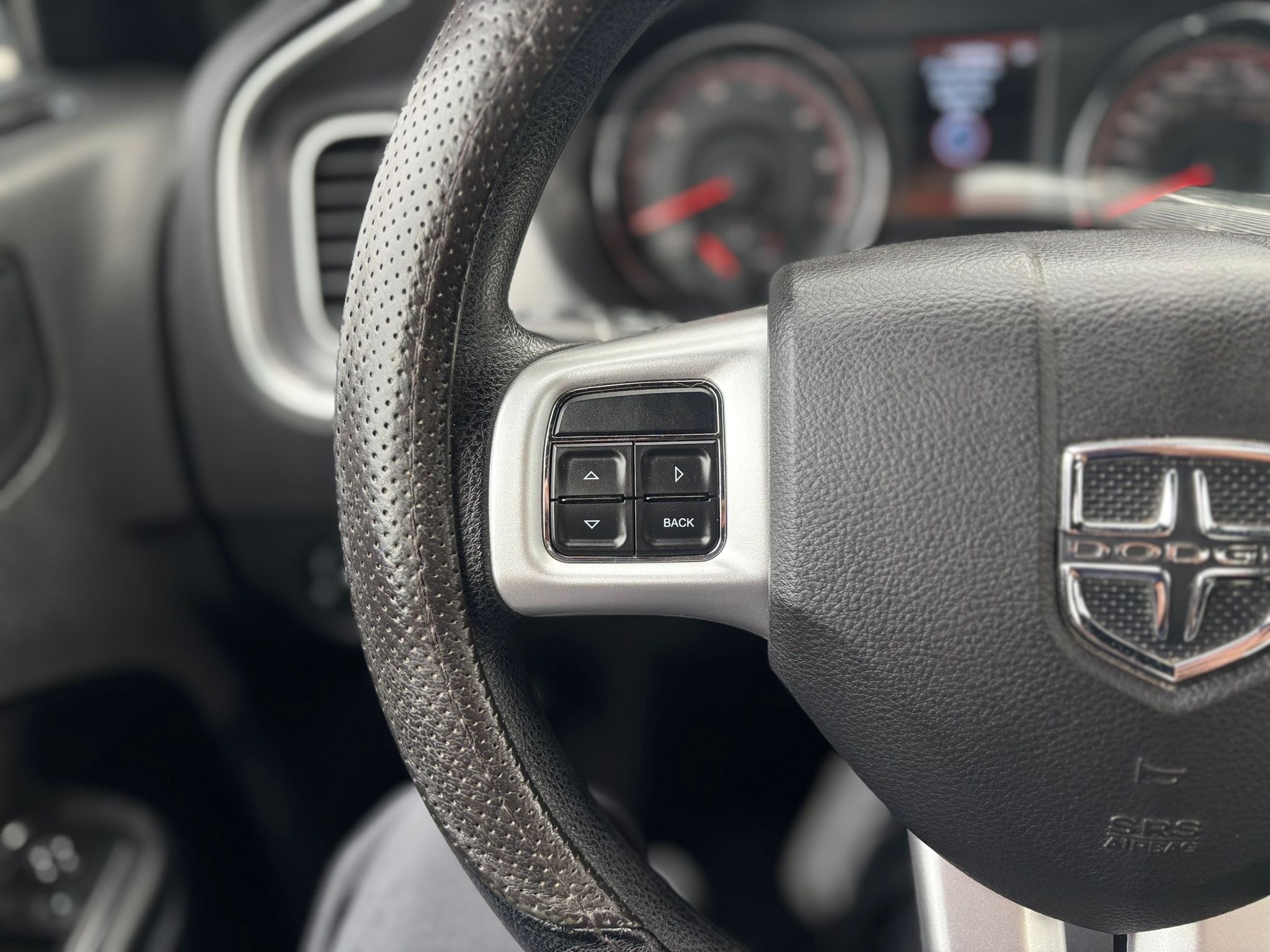 /canwestautoinc/2014-Dodge-Charger-5333704557466774.jpg