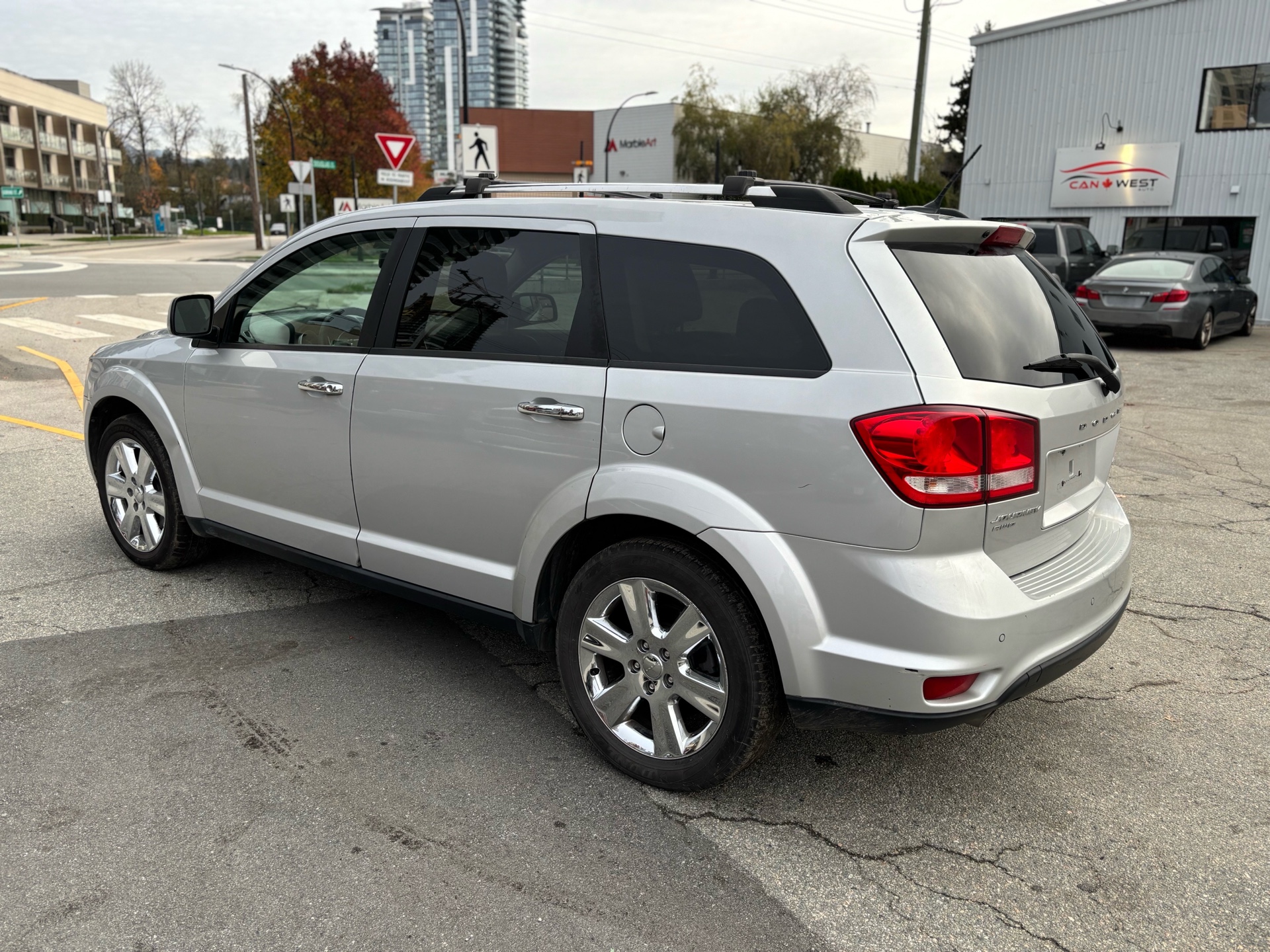 /canwestautoinc/2014-Dodge-Journey-252597856050804.jpg