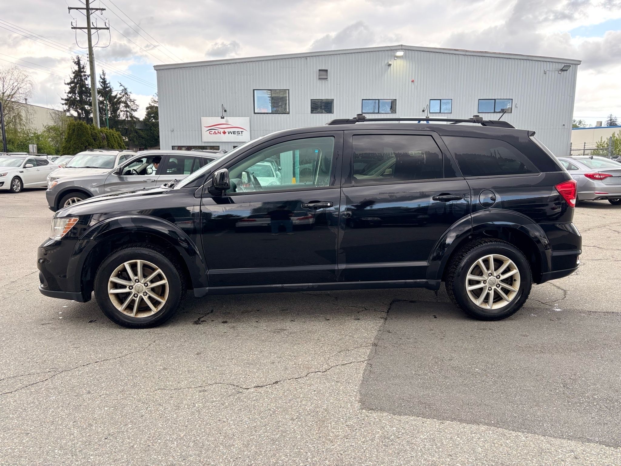 /canwestautoinc/2014-Dodge-Journey-3245308875679751.jpg