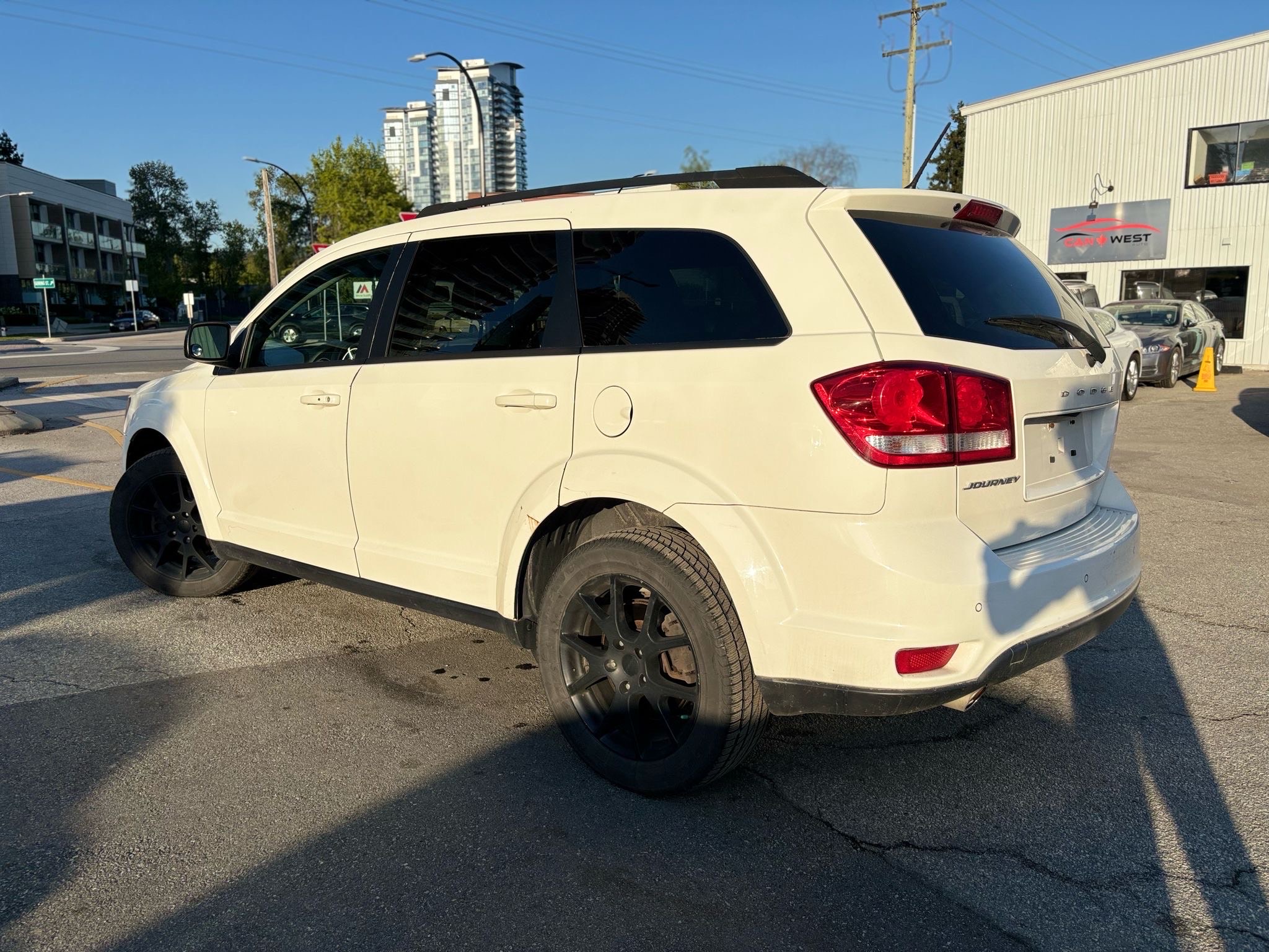 /canwestautoinc/2014-Dodge-Journey-4936493621626936.jpg