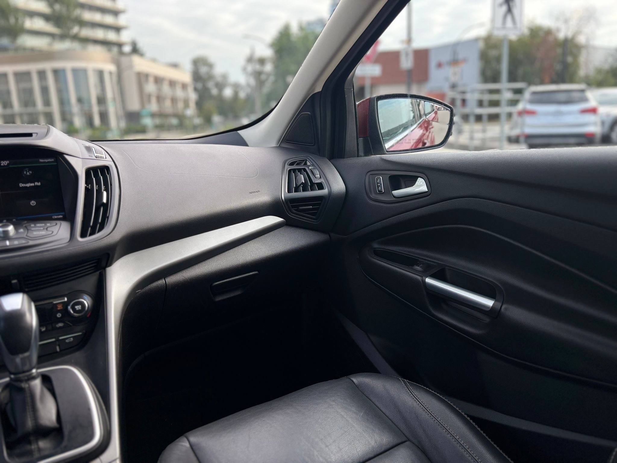 /canwestautoinc/2014-Ford-Escape-1194188043707829.jpg