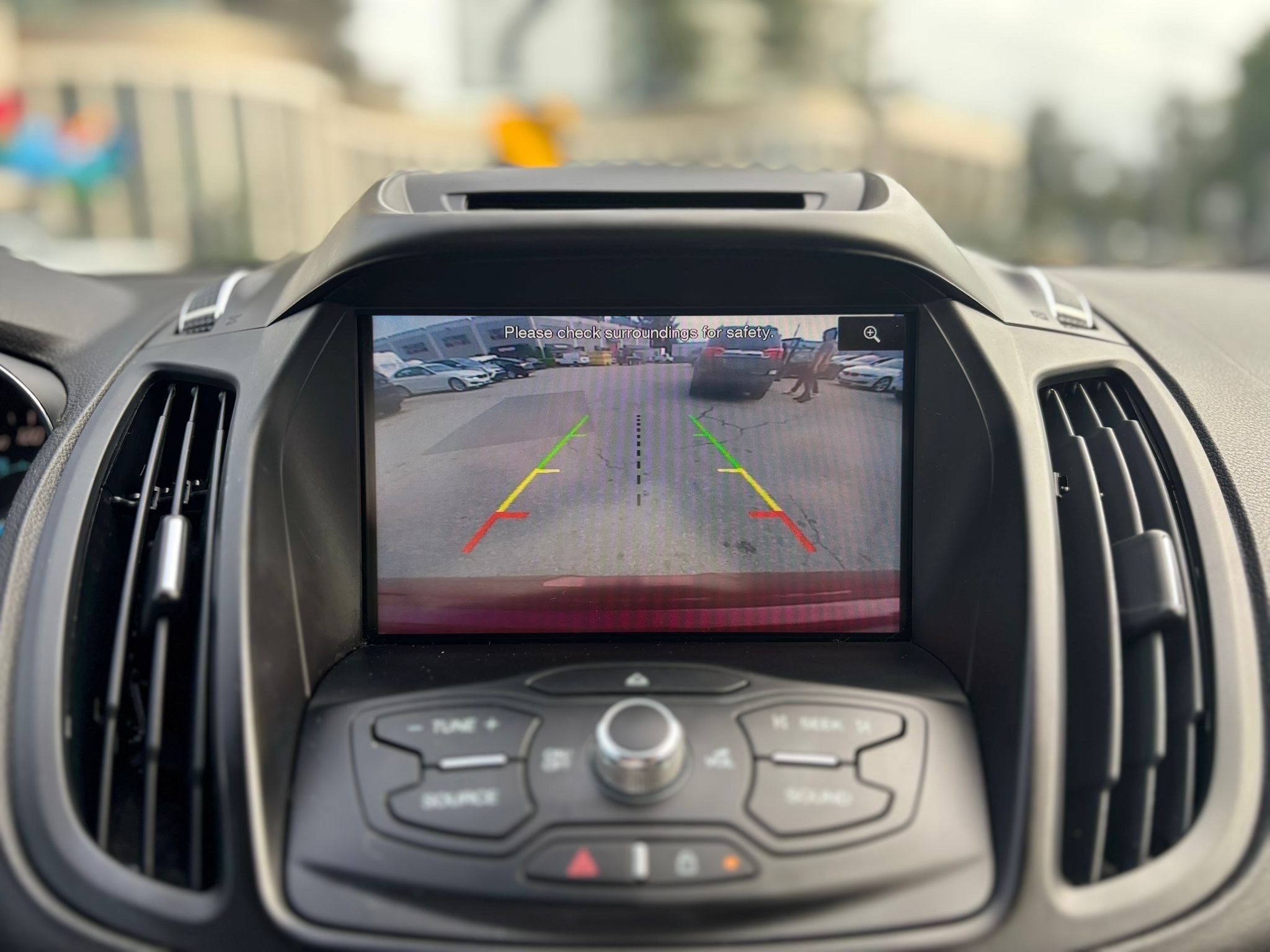 /canwestautoinc/2014-Ford-Escape-4484000887649686.jpg