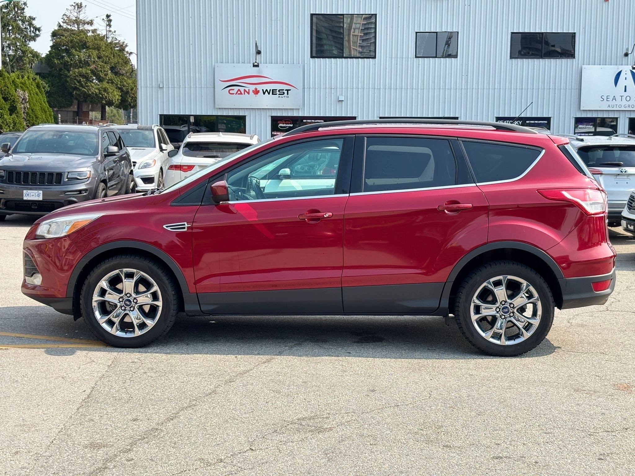 /canwestautoinc/2014-Ford-Escape-4697363656061173.jpg