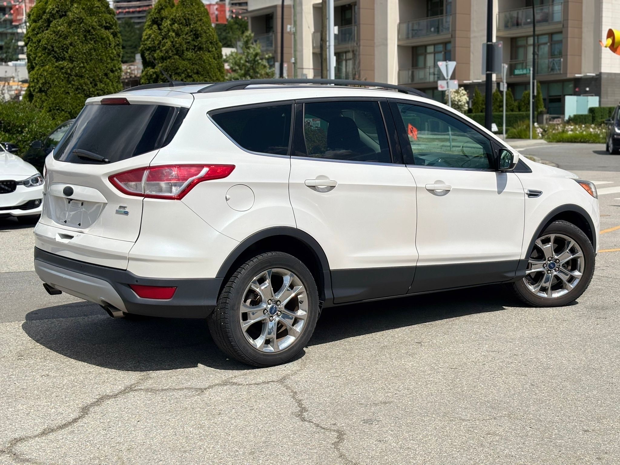 /canwestautoinc/2014-Ford-Escape-5525637361038169.jpg