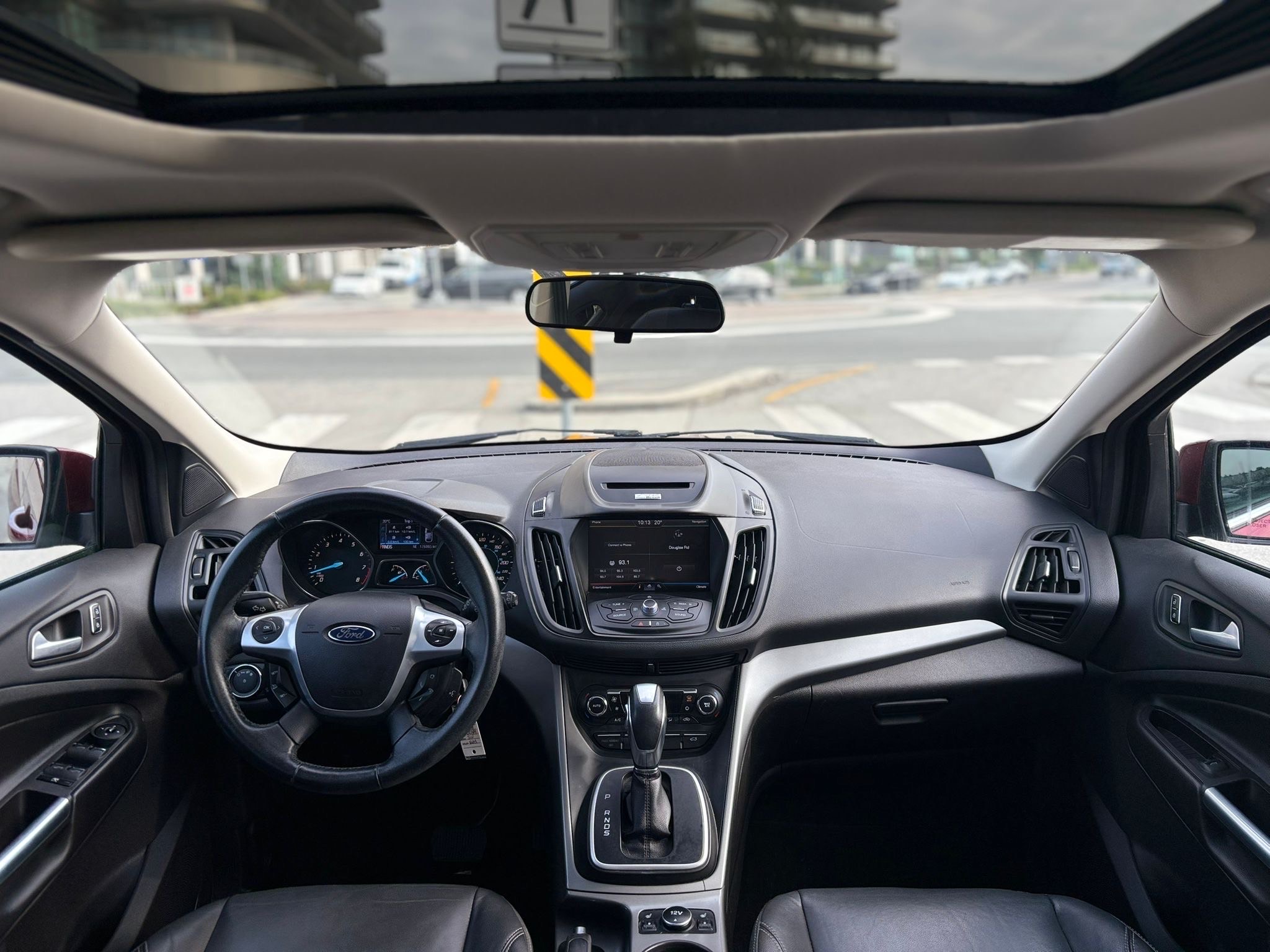 /canwestautoinc/2014-Ford-Escape-561728746533712.jpg