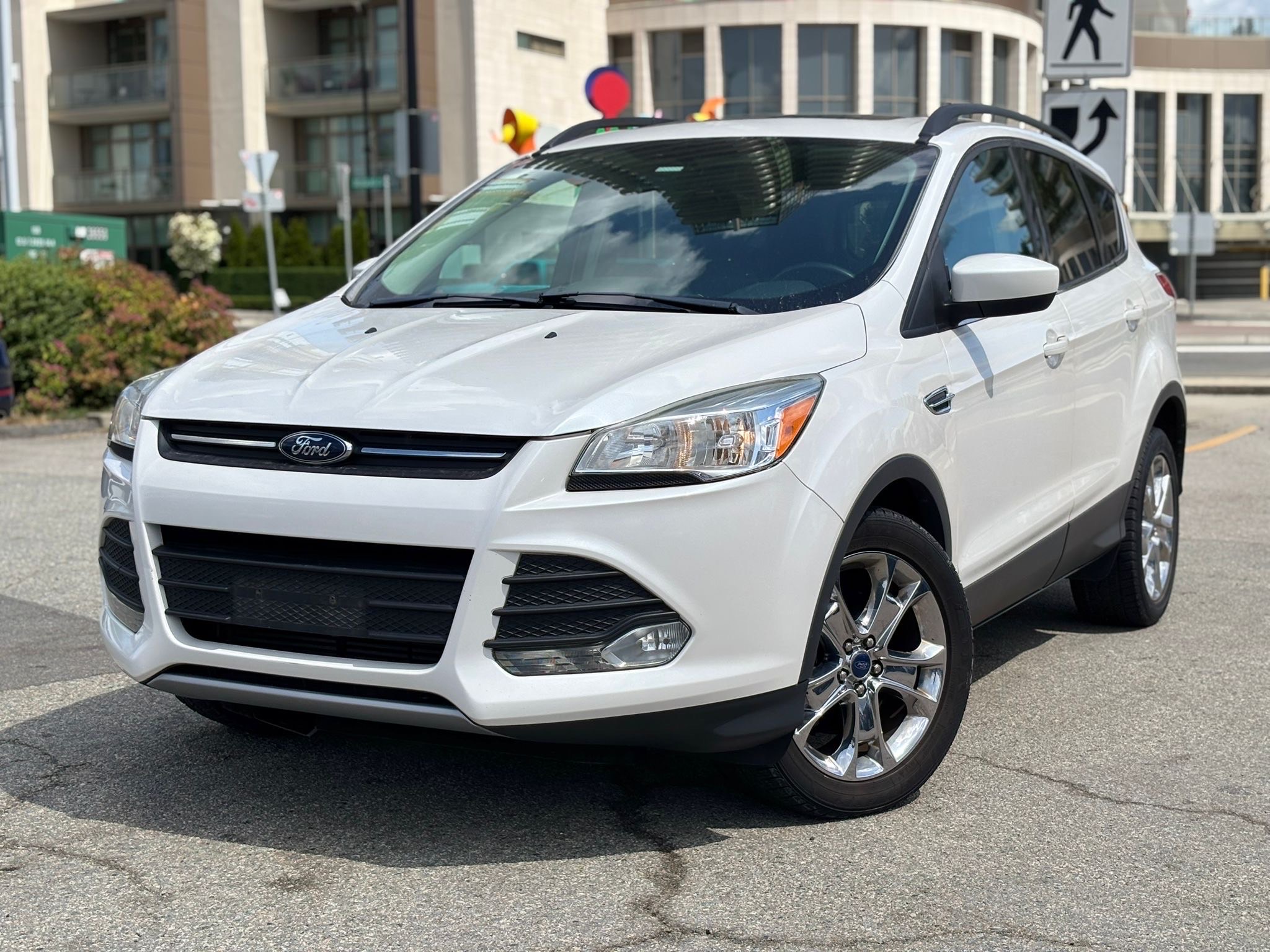 /canwestautoinc/2014-Ford-Escape-5664549160559247.jpg