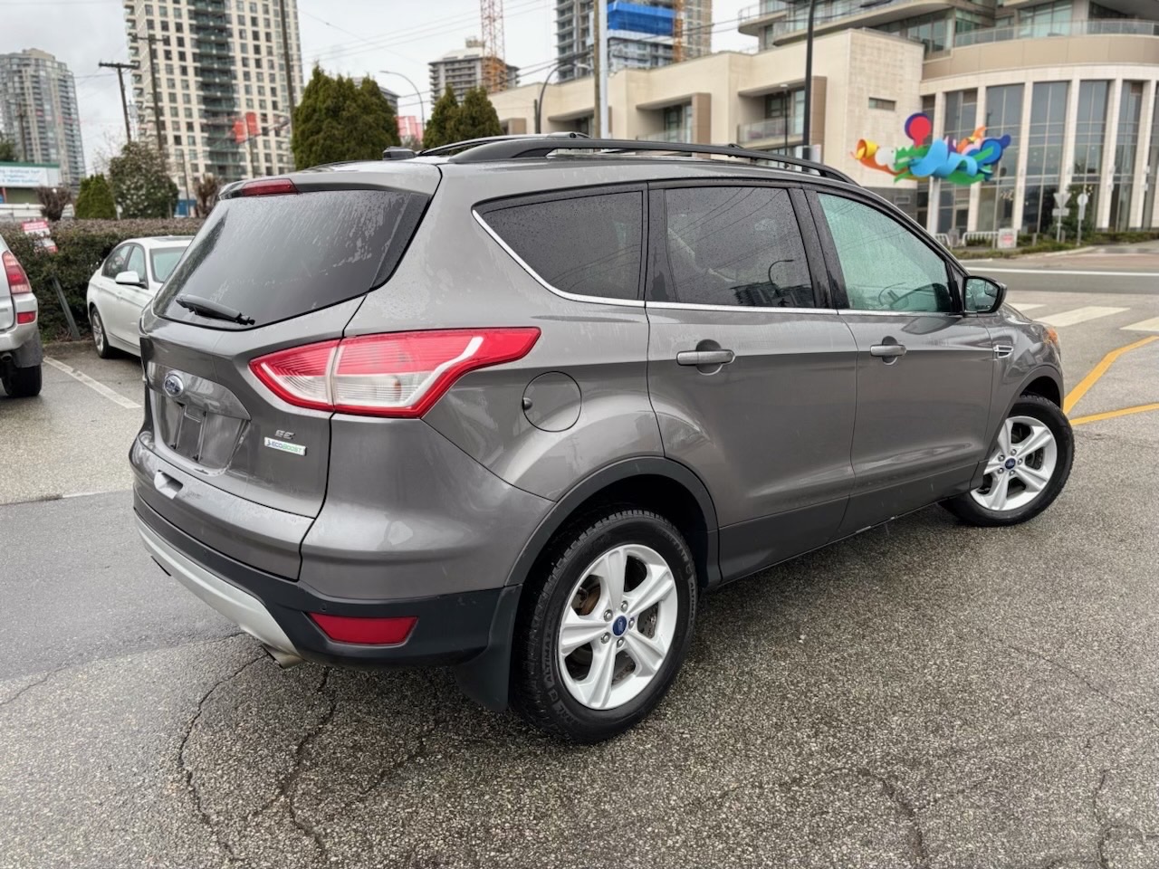 /canwestautoinc/2014-Ford-Escape-5690251541939011.jpg