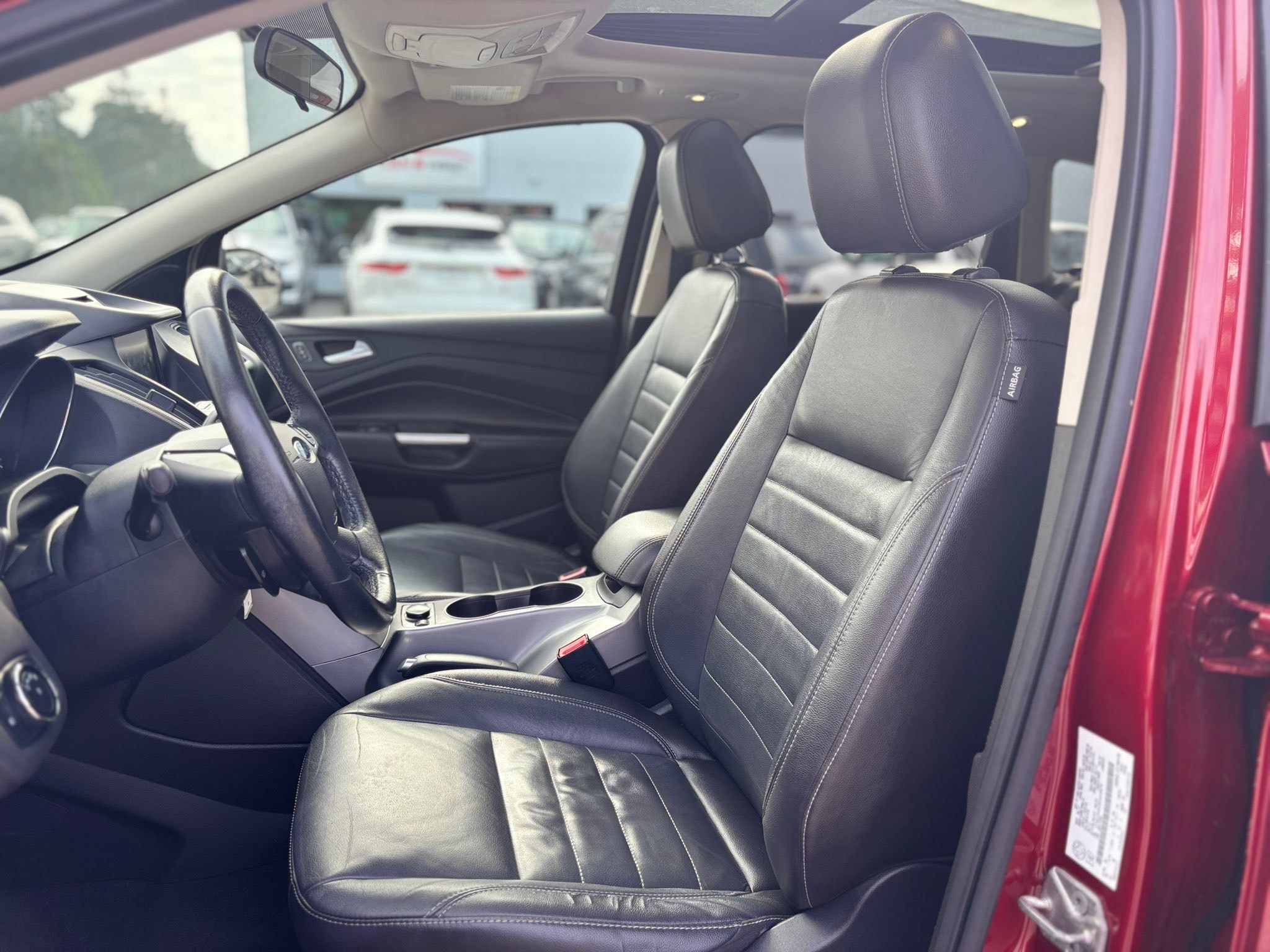 /canwestautoinc/2014-Ford-Escape-9196561783815393.jpg
