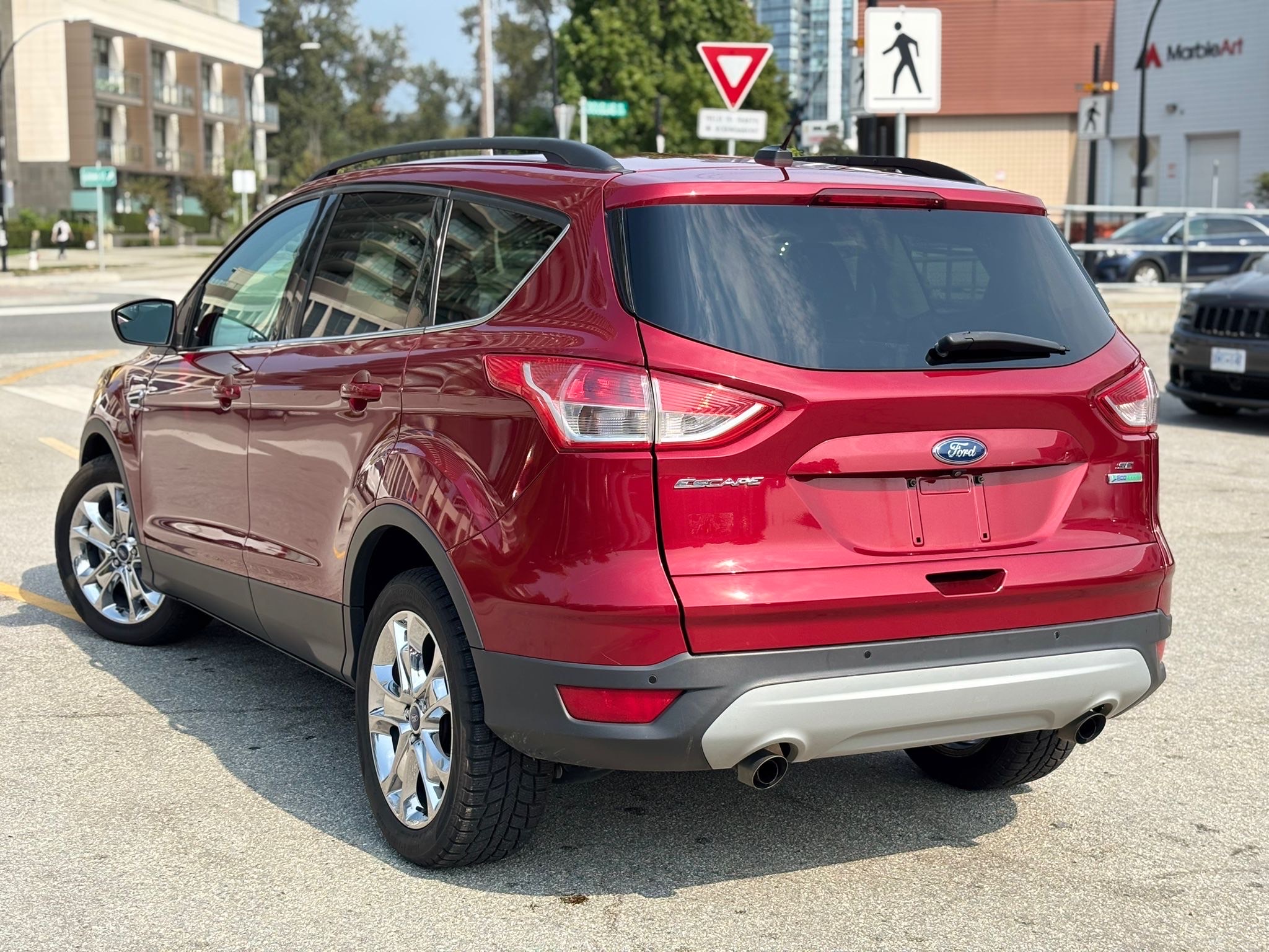 /canwestautoinc/2014-Ford-Escape-9212262013451817.jpg
