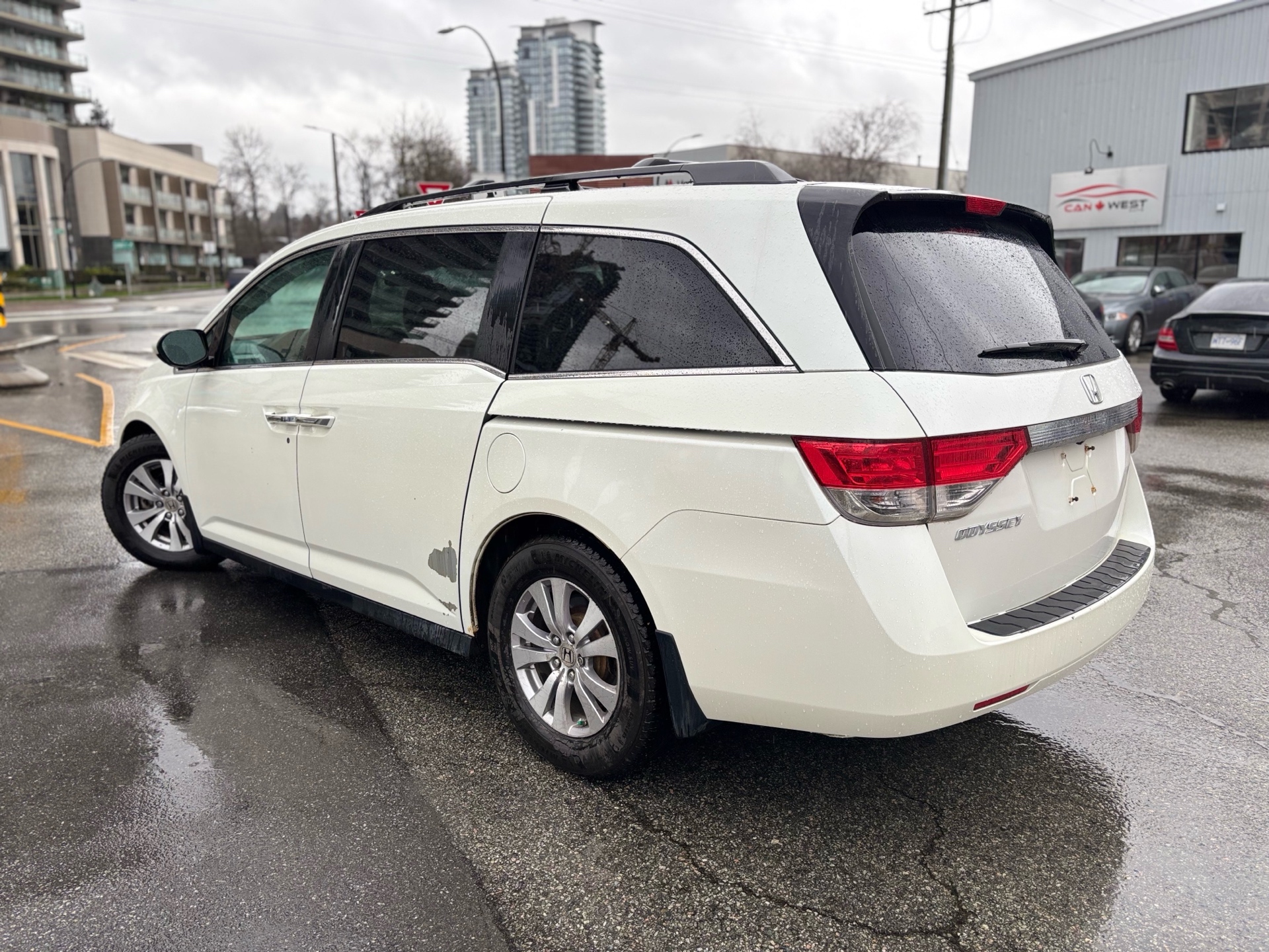 /canwestautoinc/2014-Honda-Odyssey-1839220811790645.jpg