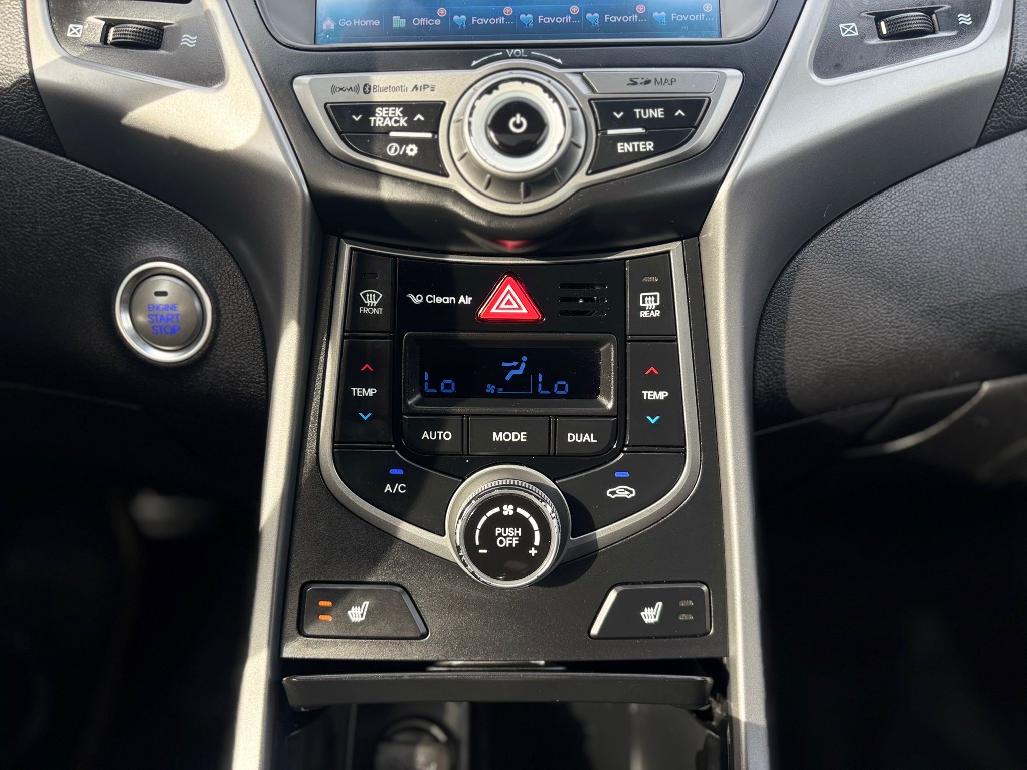 /canwestautoinc/2014-Hyundai-Elantra-14907787387152038.jpg