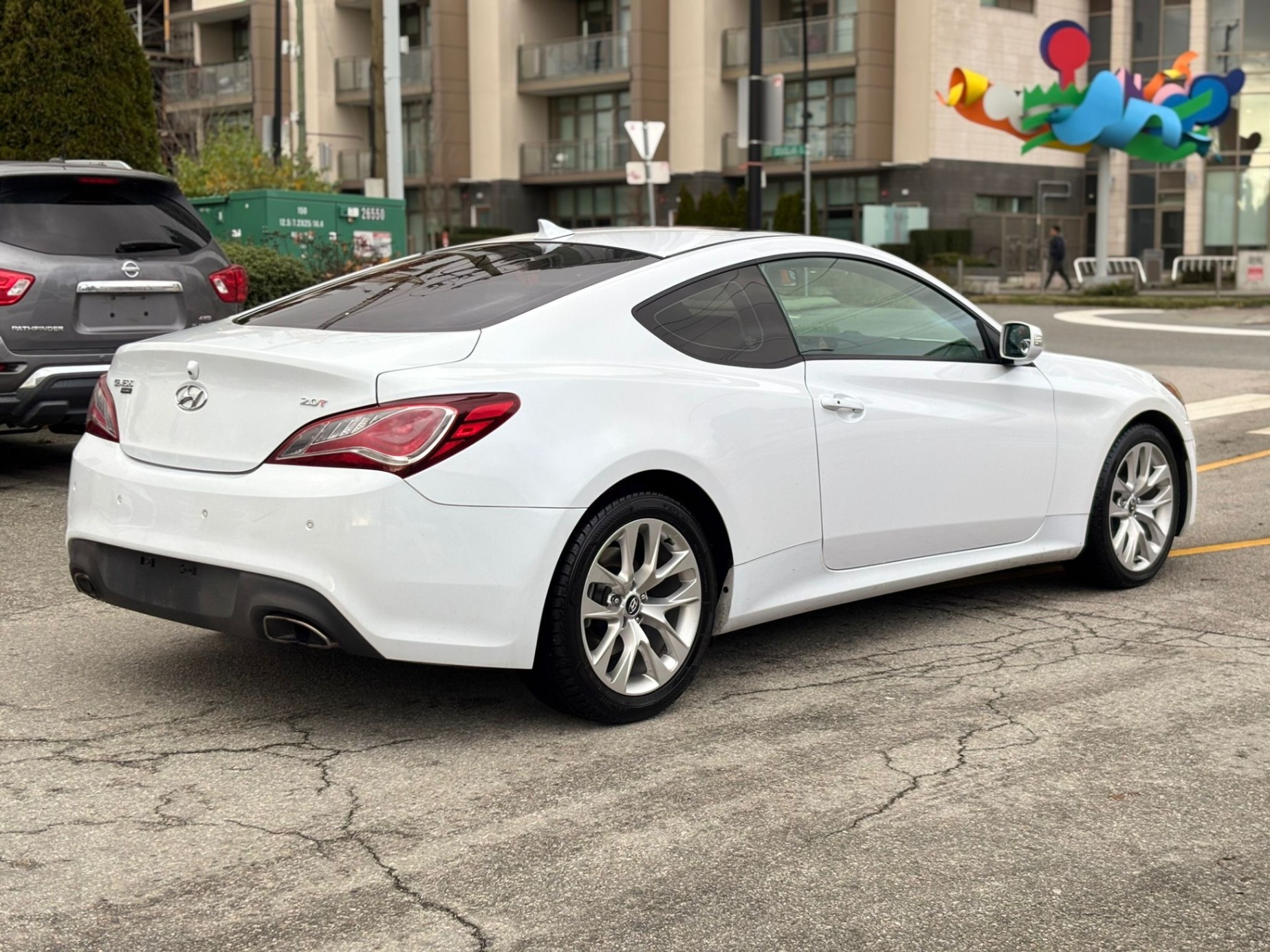 /canwestautoinc/2014-Hyundai-Genesis-07119134466614074.jpg