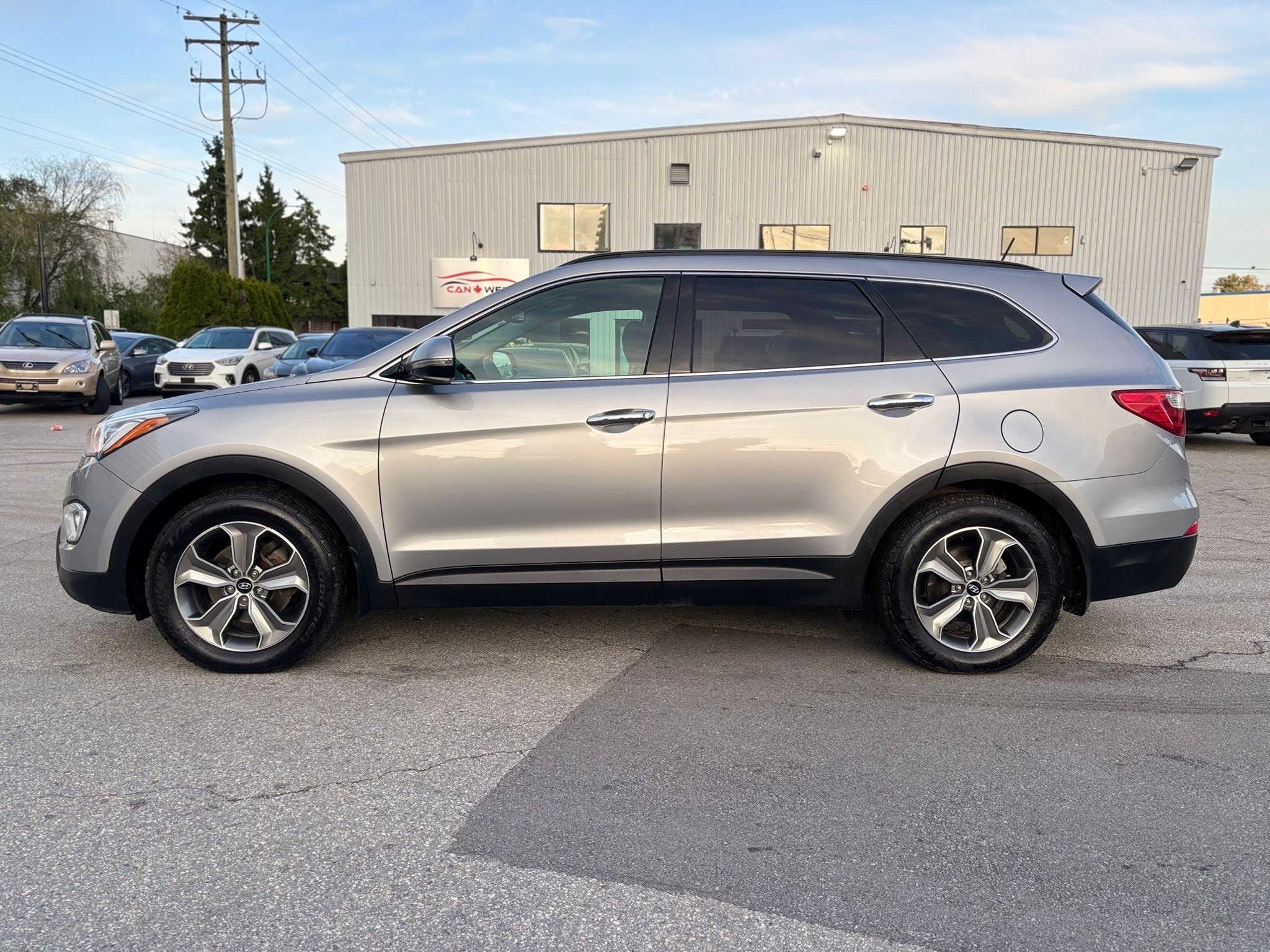 /canwestautoinc/2014-Hyundai-SantaFe-25081385725369576.jpg