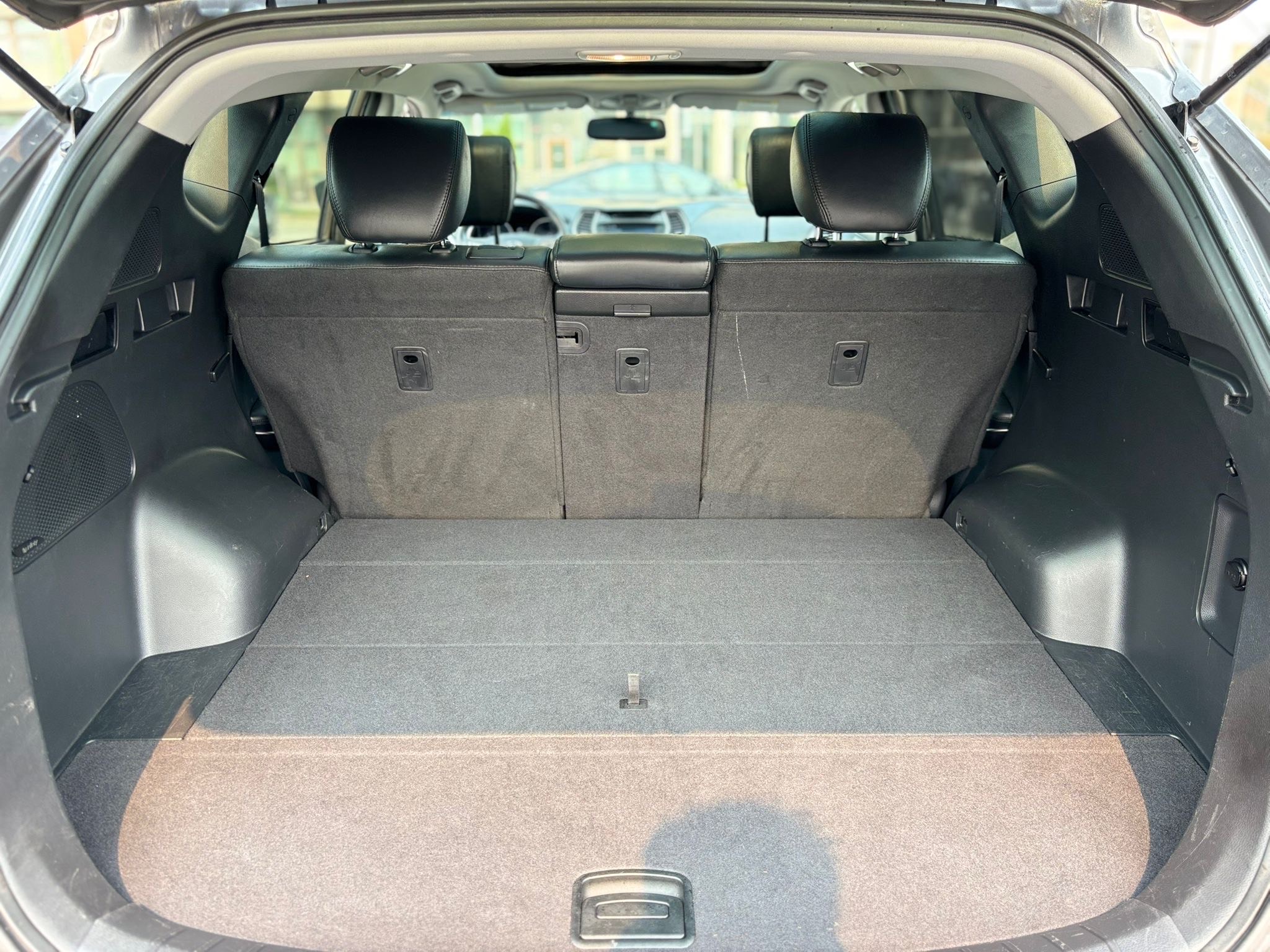 /canwestautoinc/2014-Hyundai-SantaFe-34432257529992216.jpg