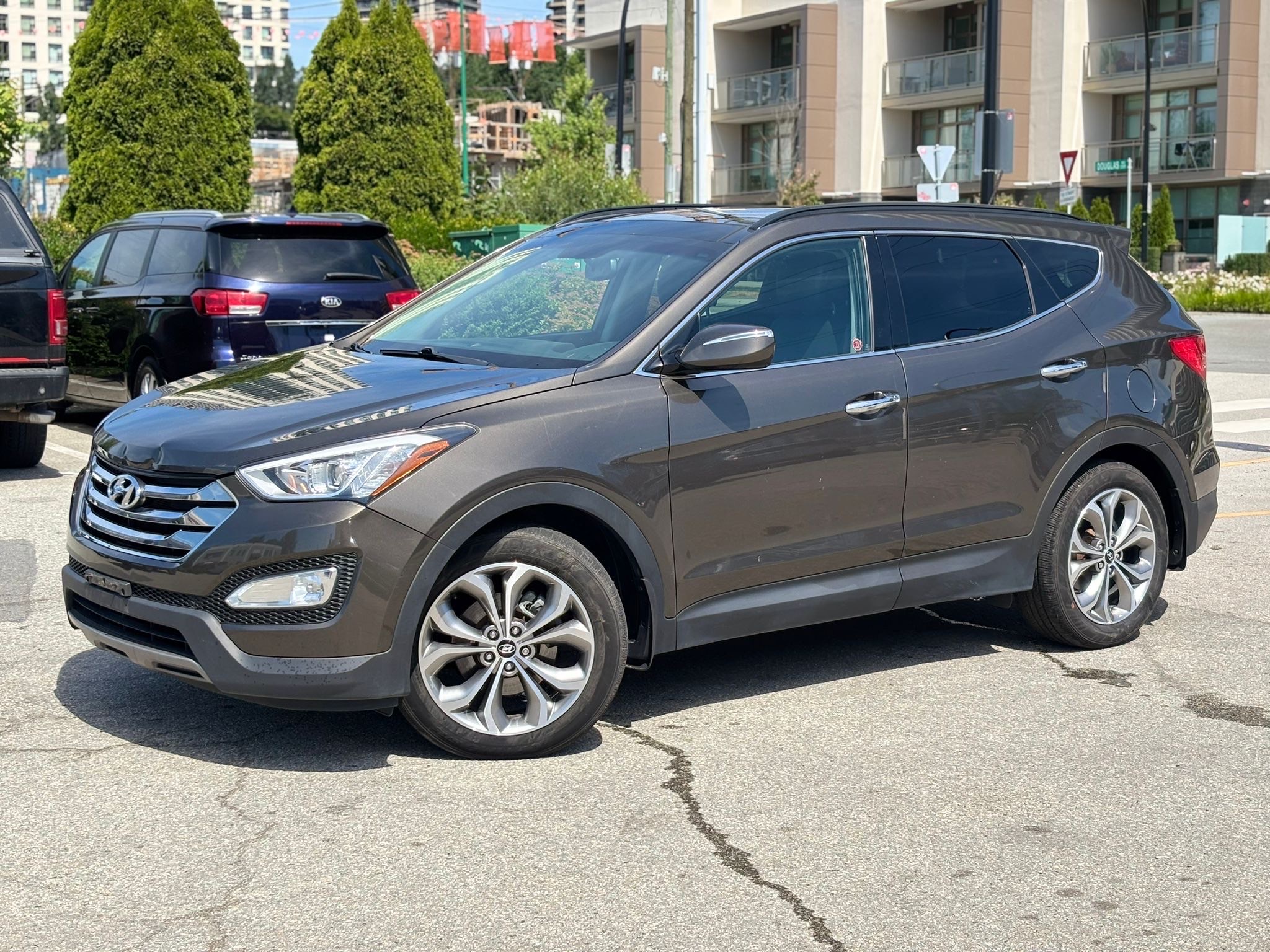 /canwestautoinc/2014-Hyundai-SantaFe-7560881532050596.jpg
