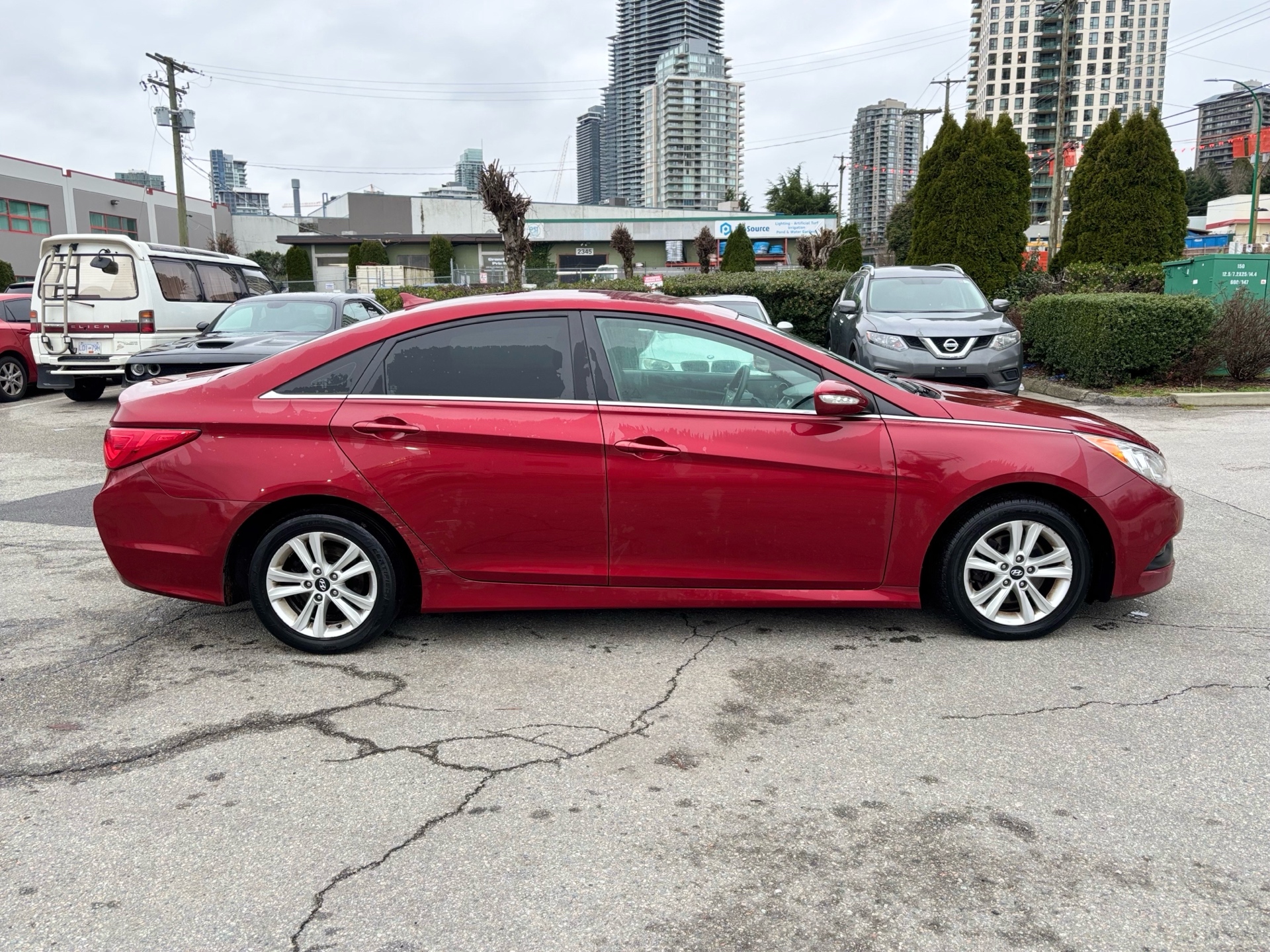 /canwestautoinc/2014-Hyundai-Sonata-3706944878476237.jpg