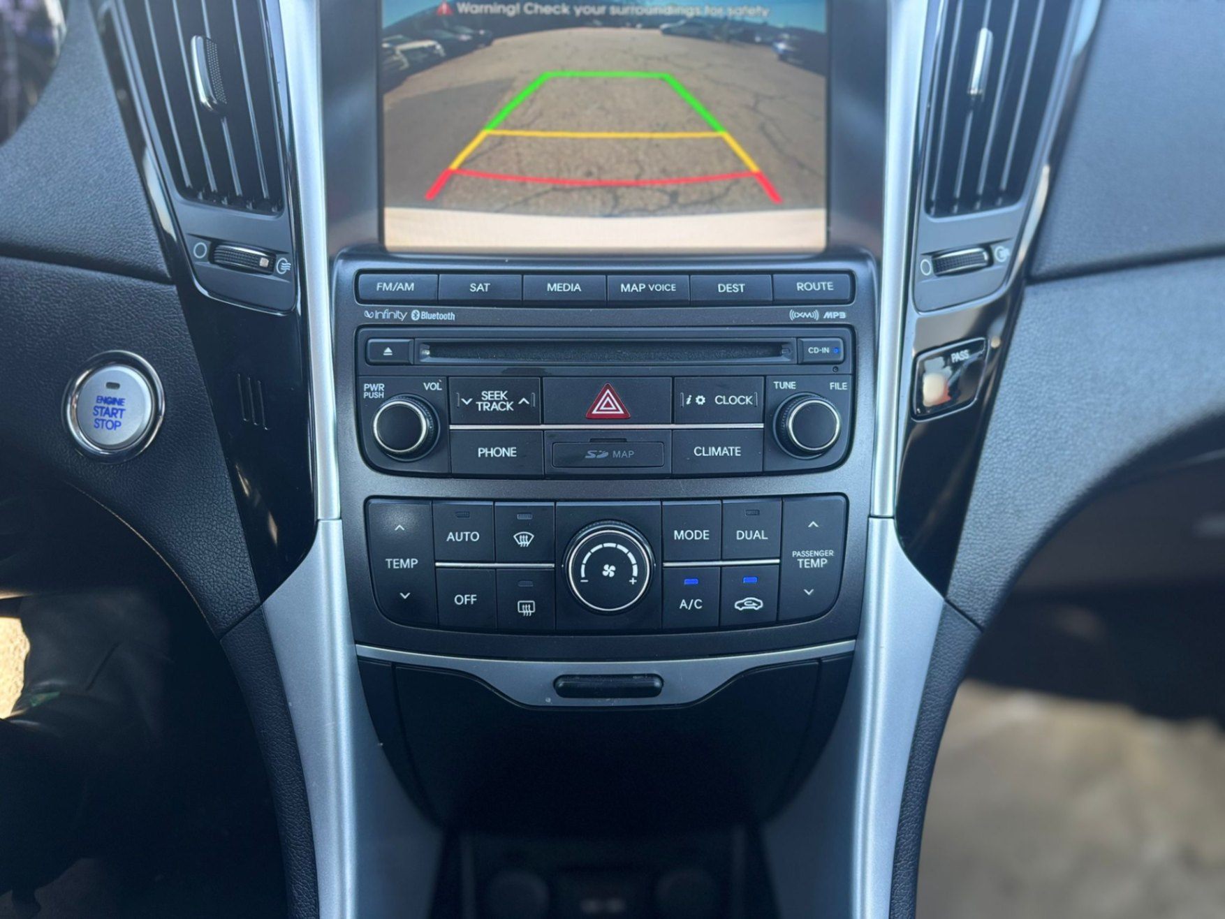 /canwestautoinc/2014-Hyundai-Sonata-7384227488383028.jpg