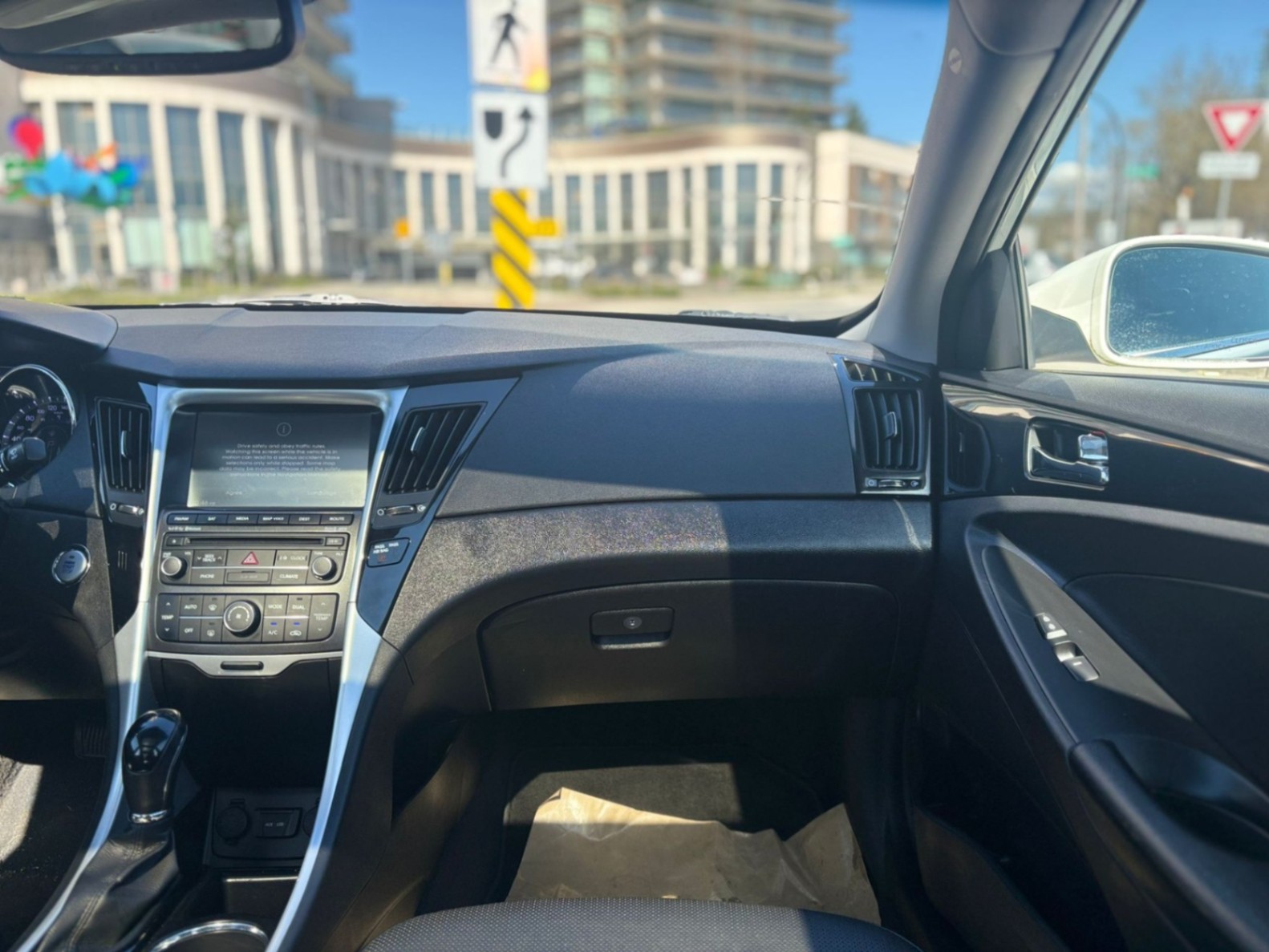 /canwestautoinc/2014-Hyundai-Sonata-9136028597674708.jpg