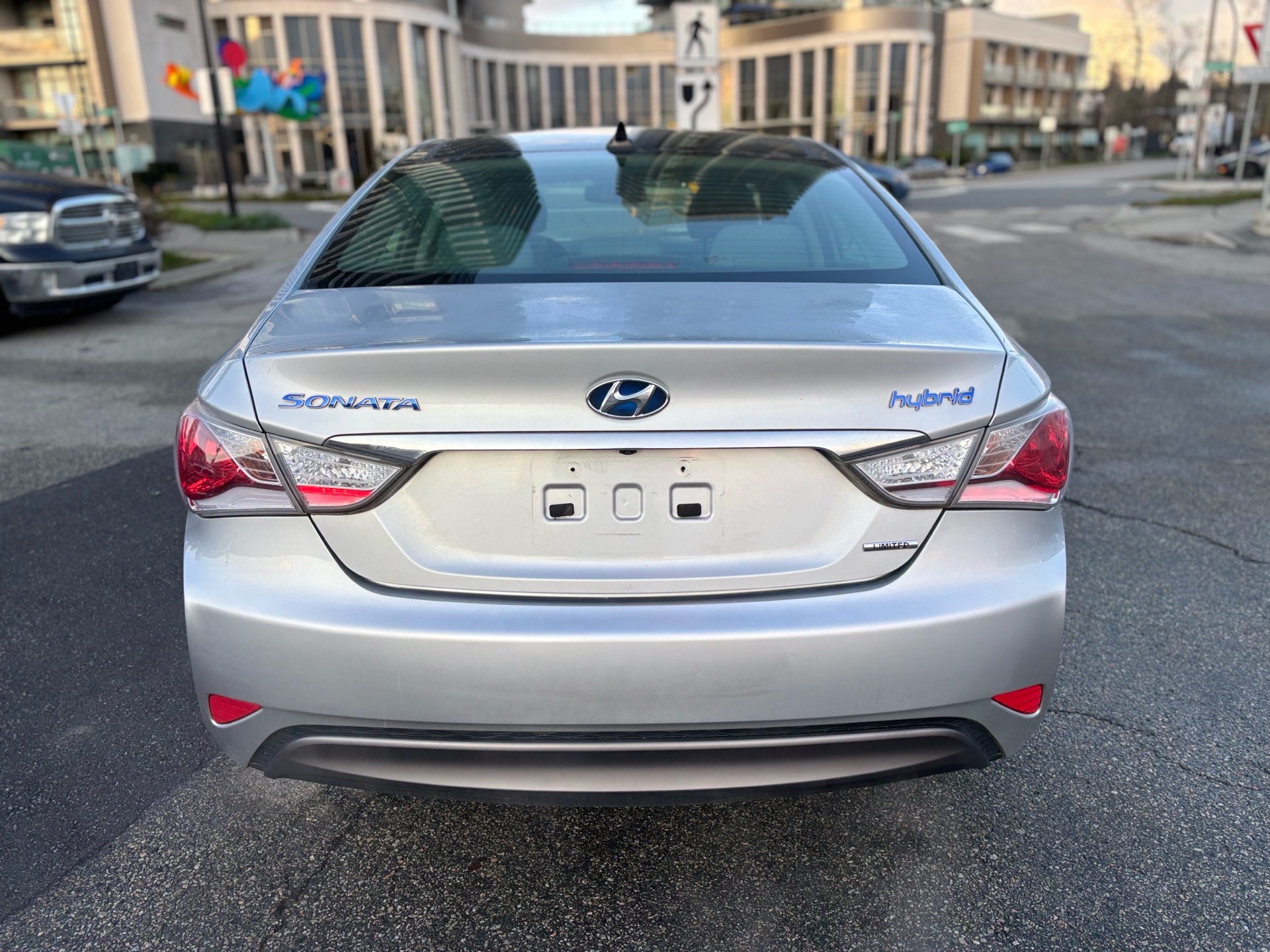 /canwestautoinc/2014-Hyundai-SonataHybrid-7262472429206293.jpg